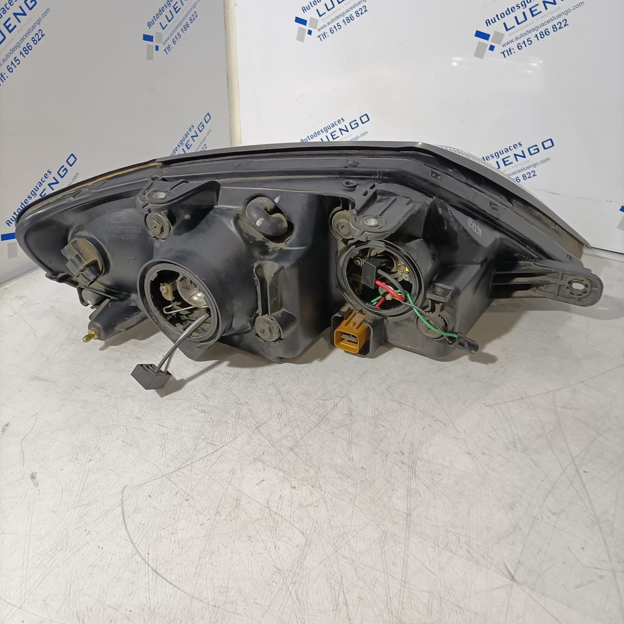 Faro delantero derecho Hyundai Coupé 2002