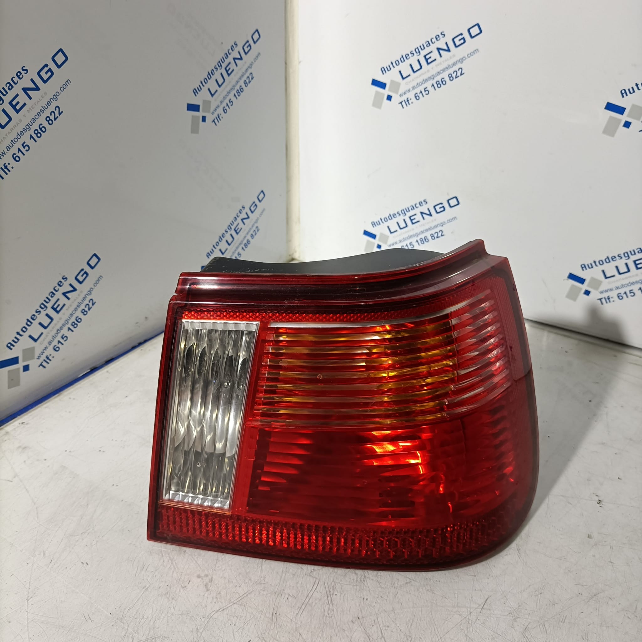 Piloto trasero derecho Seat Ibiza 2001
