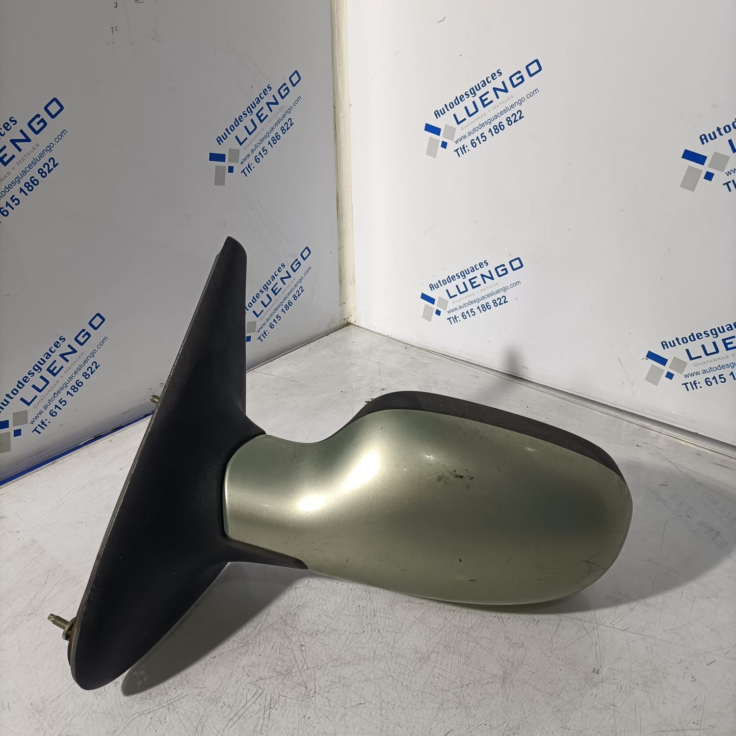Retrovisor izquierdo Renault Megane 2005
