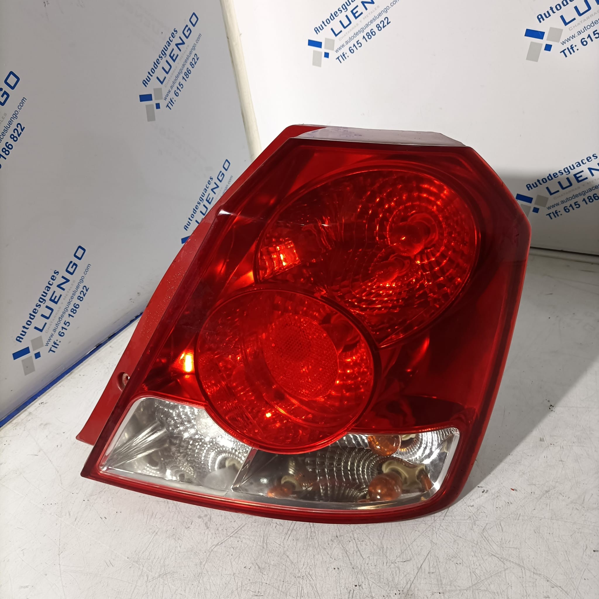 Piloto trasero derecho Daewoo Kalos 2003
