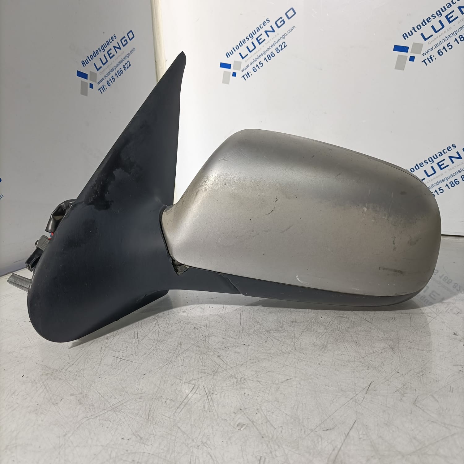 Retrovisor izquierdo Citroen Xsara 2002
