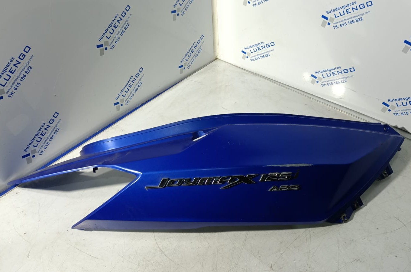 Lateral trasero derecho Sym Joymax 125 Sport 2015