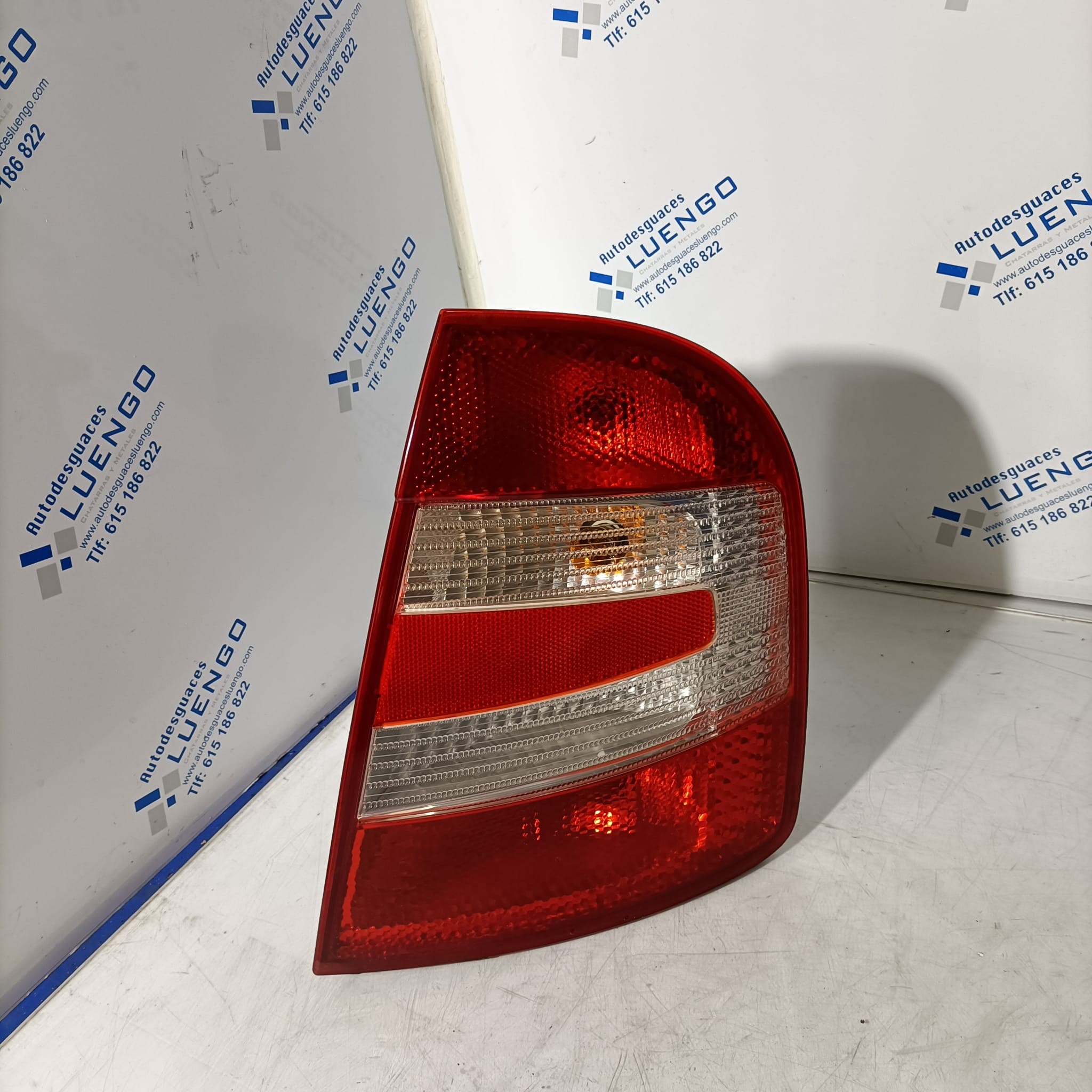 Piloto trasero derecho Skoda Fabia 2005