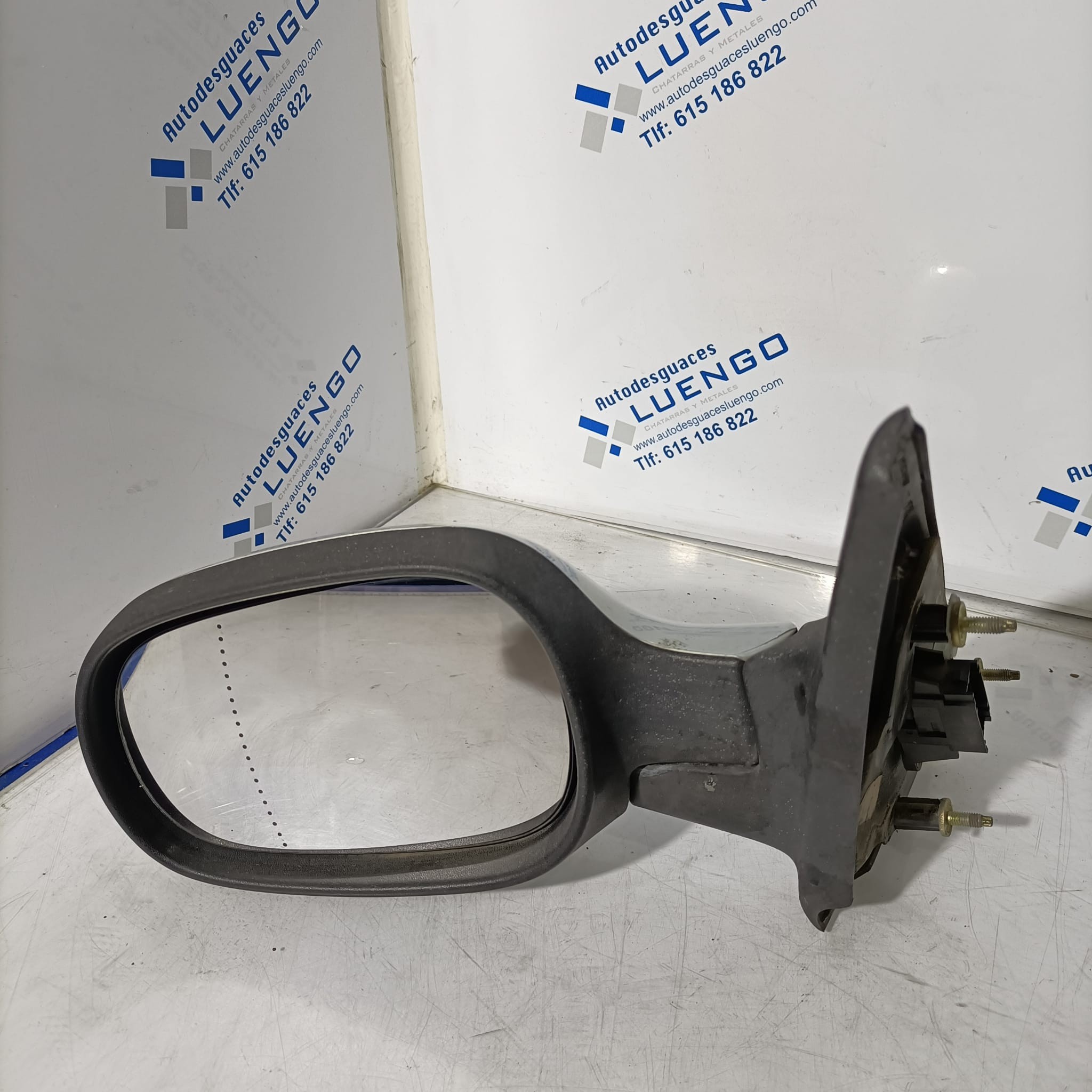Retrovisor izquierdo Renault Megane 2001