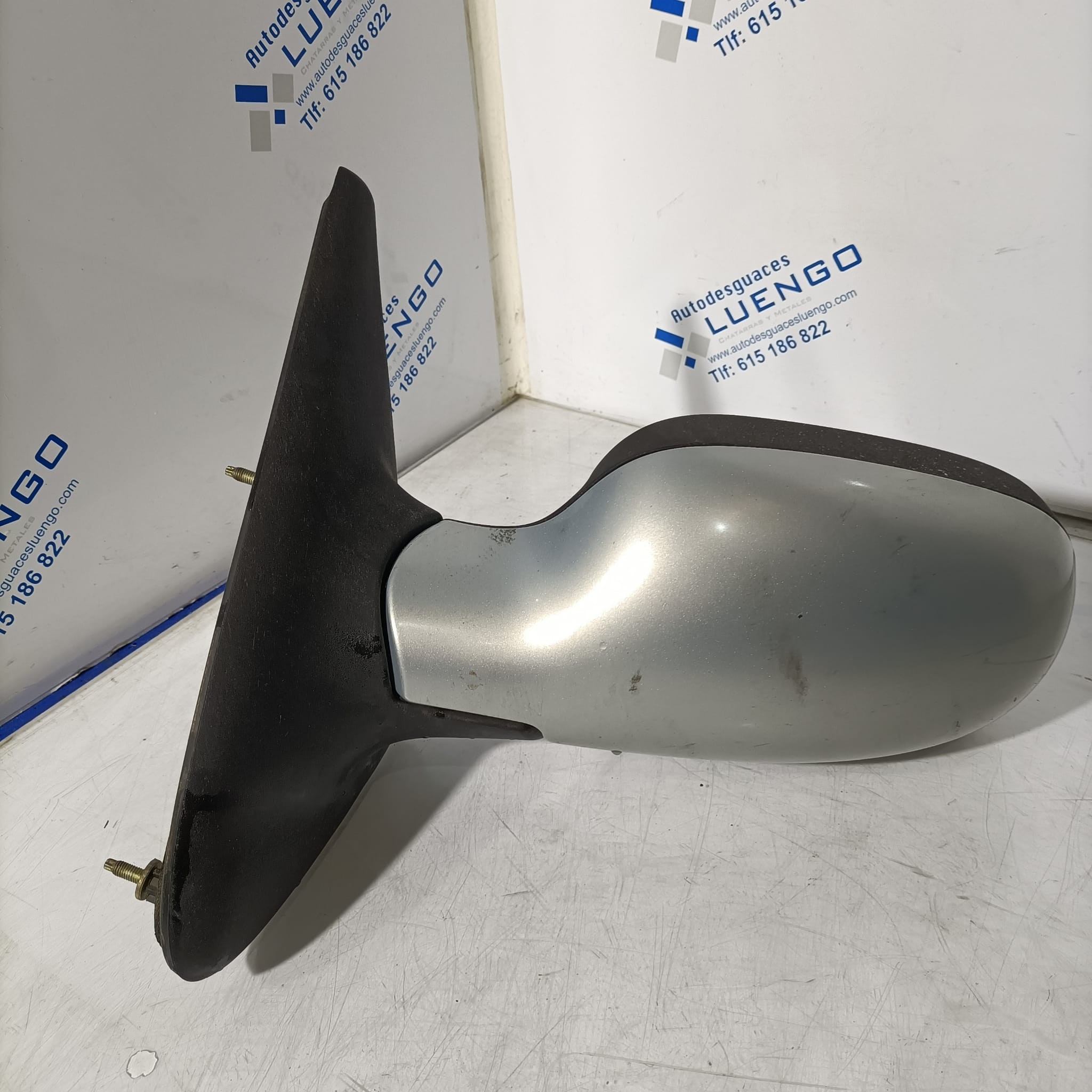 Retrovisor izquierdo Renault Megane 2001