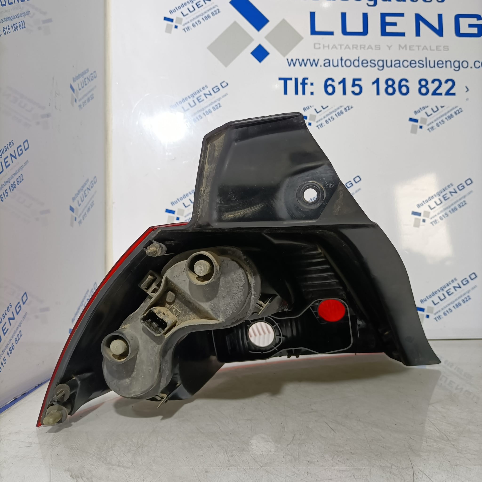 Piloto trasero derecho Renault Megane 2005