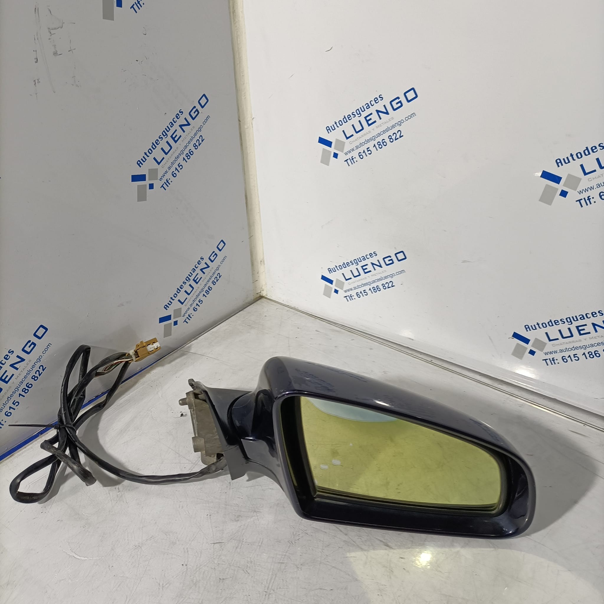 Retrovisor derecho Audi A4 2002