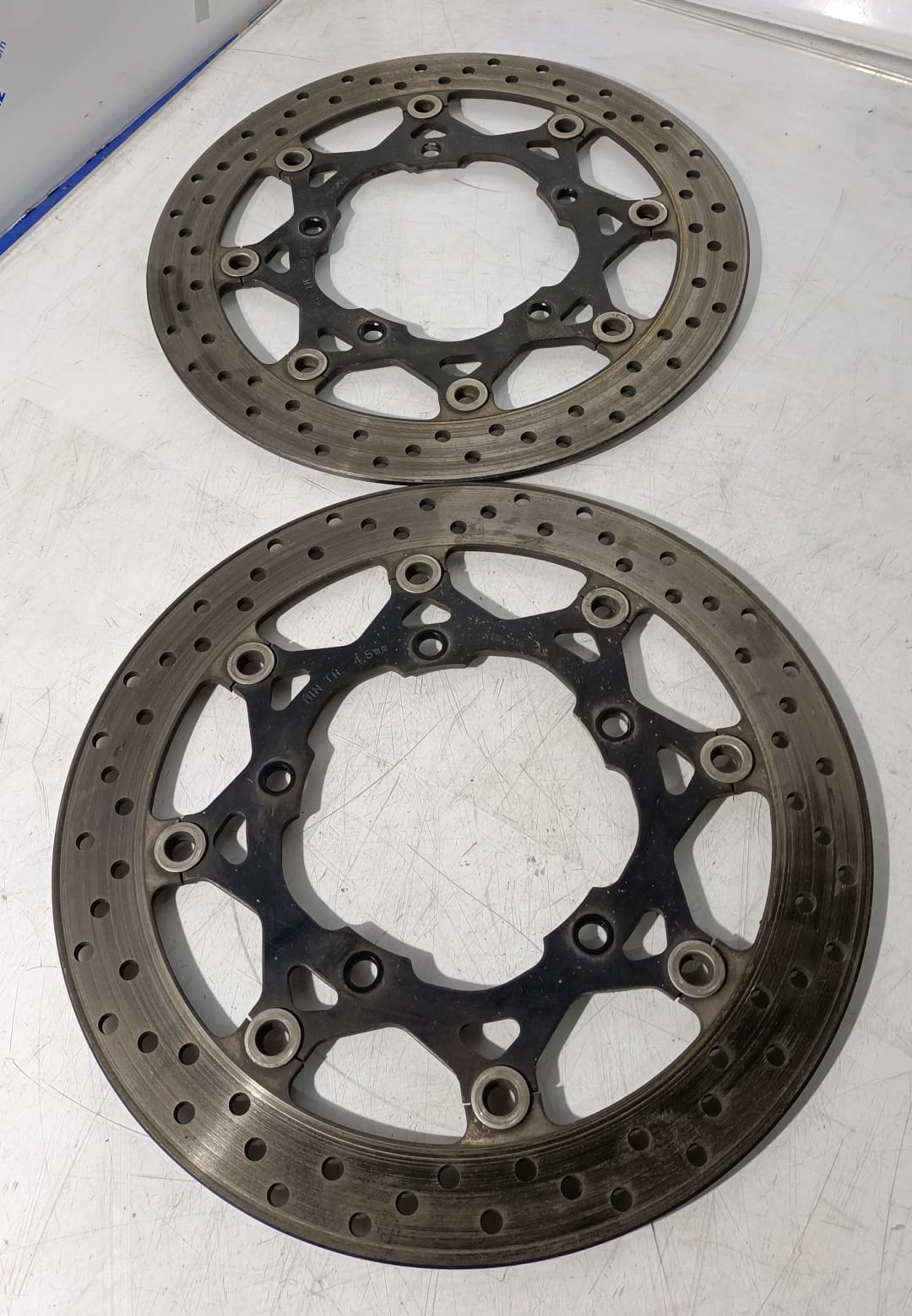 Discos de freno delanteros Suzuki GSR 600 2008