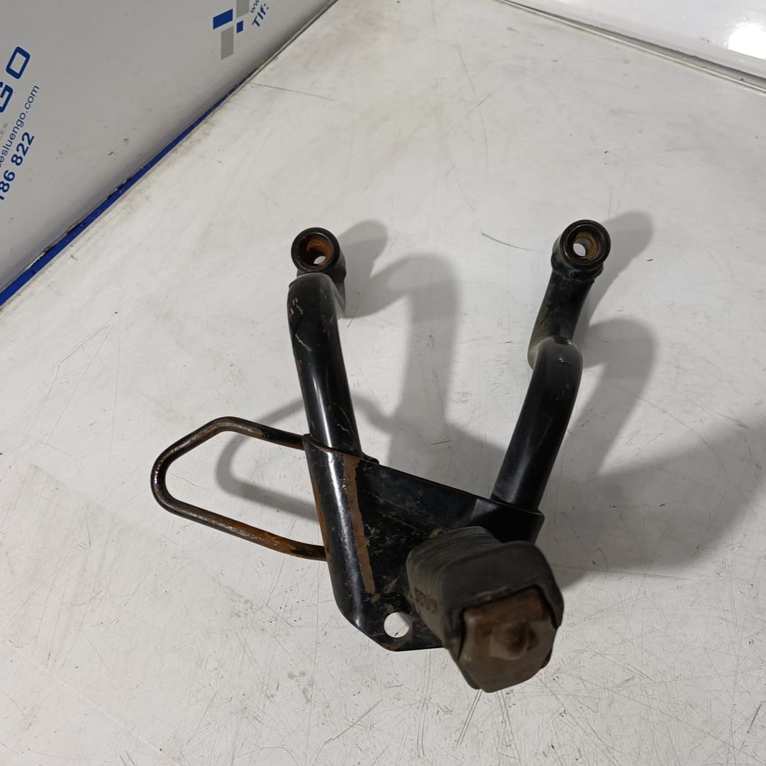 Estribera de pasajero lado derecho Suzuki DL 650 V-Strom 2006