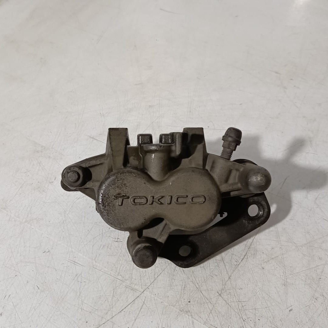 Pinza de freno delantera derecha Suzuki DL 650 V-Strom 2006