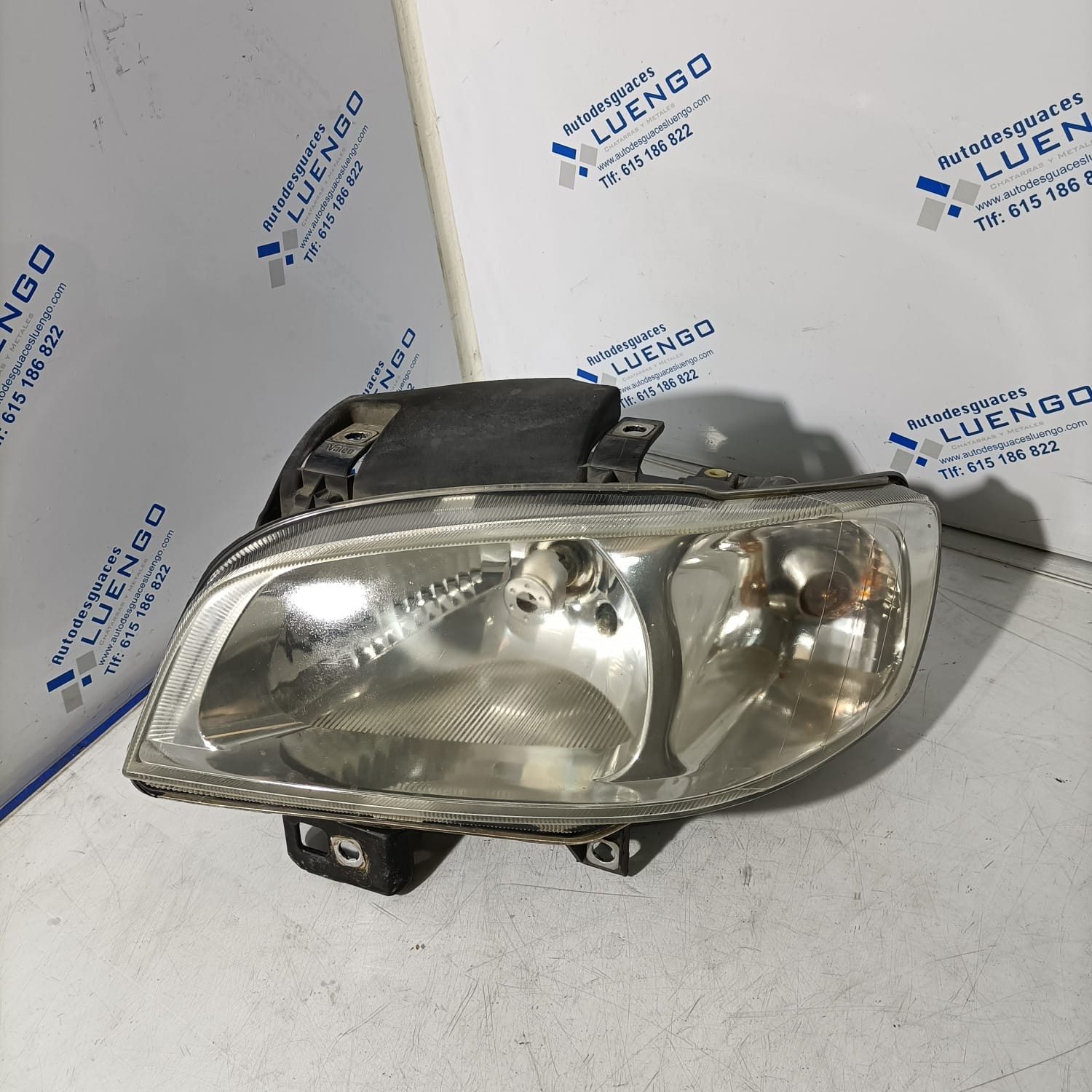 Faro delantero izquierdo Seat Ibiza 2005
