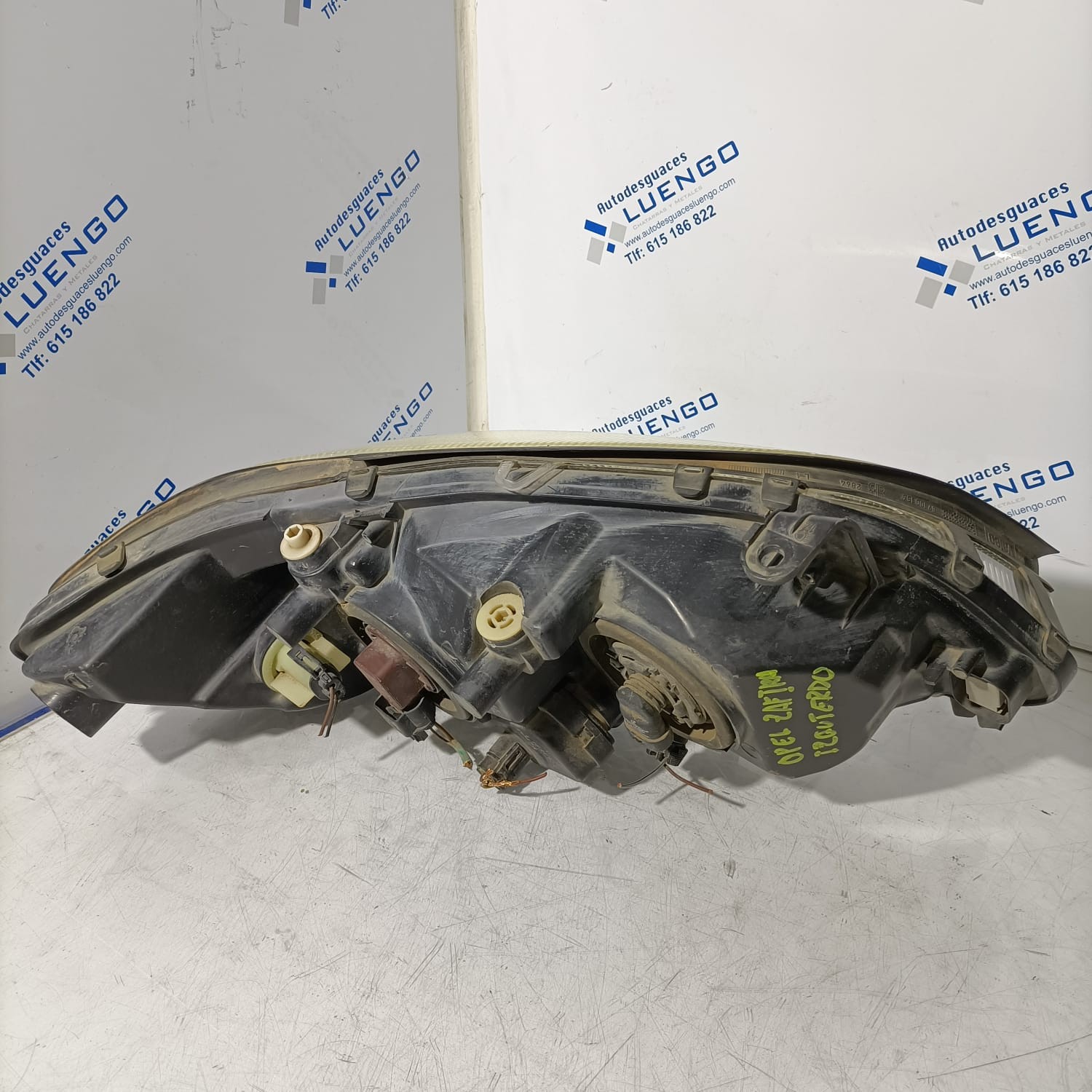 Faro delantero izquierdo Opel Zafira 2004