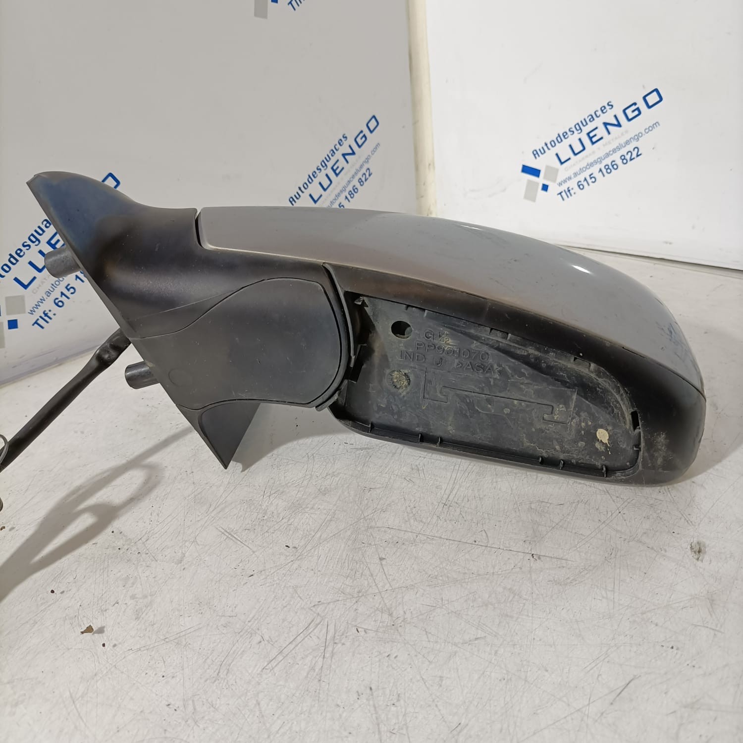 Retrovisor izquierdo Peugeot 307 2002