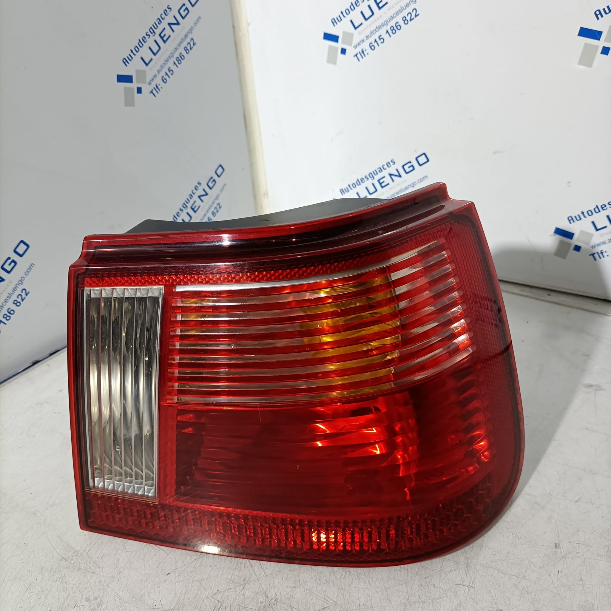 Piloto trasero derecho Seat Ibiza 2001