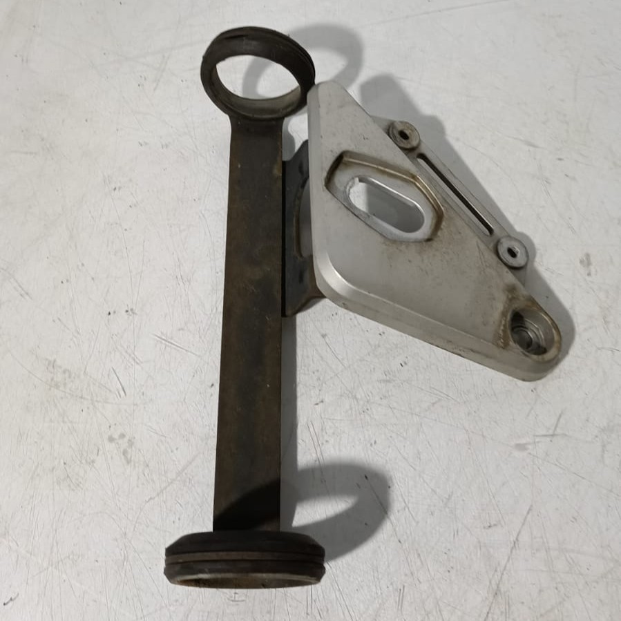 Soporte de intermitente derecho Suzuki Bandit 650 2006