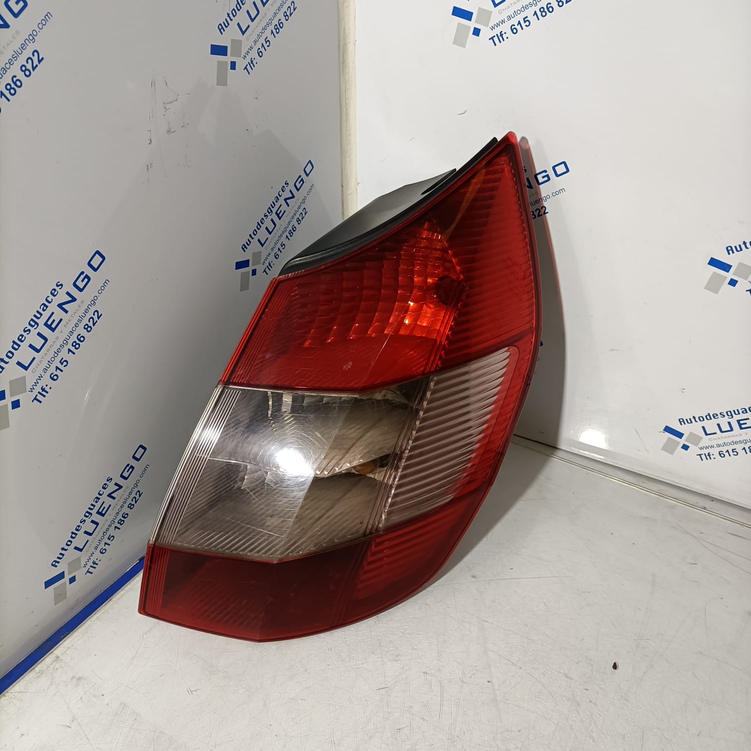 Piloto trasero derecho Renault Megane 2003-2004