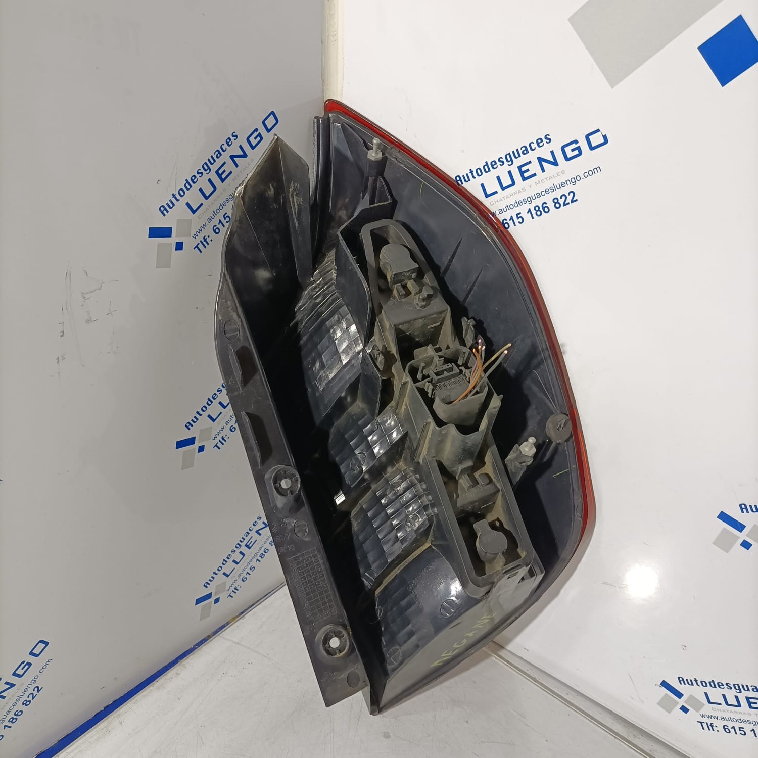 Piloto trasero izquierdo Renault Megane 2003-2004