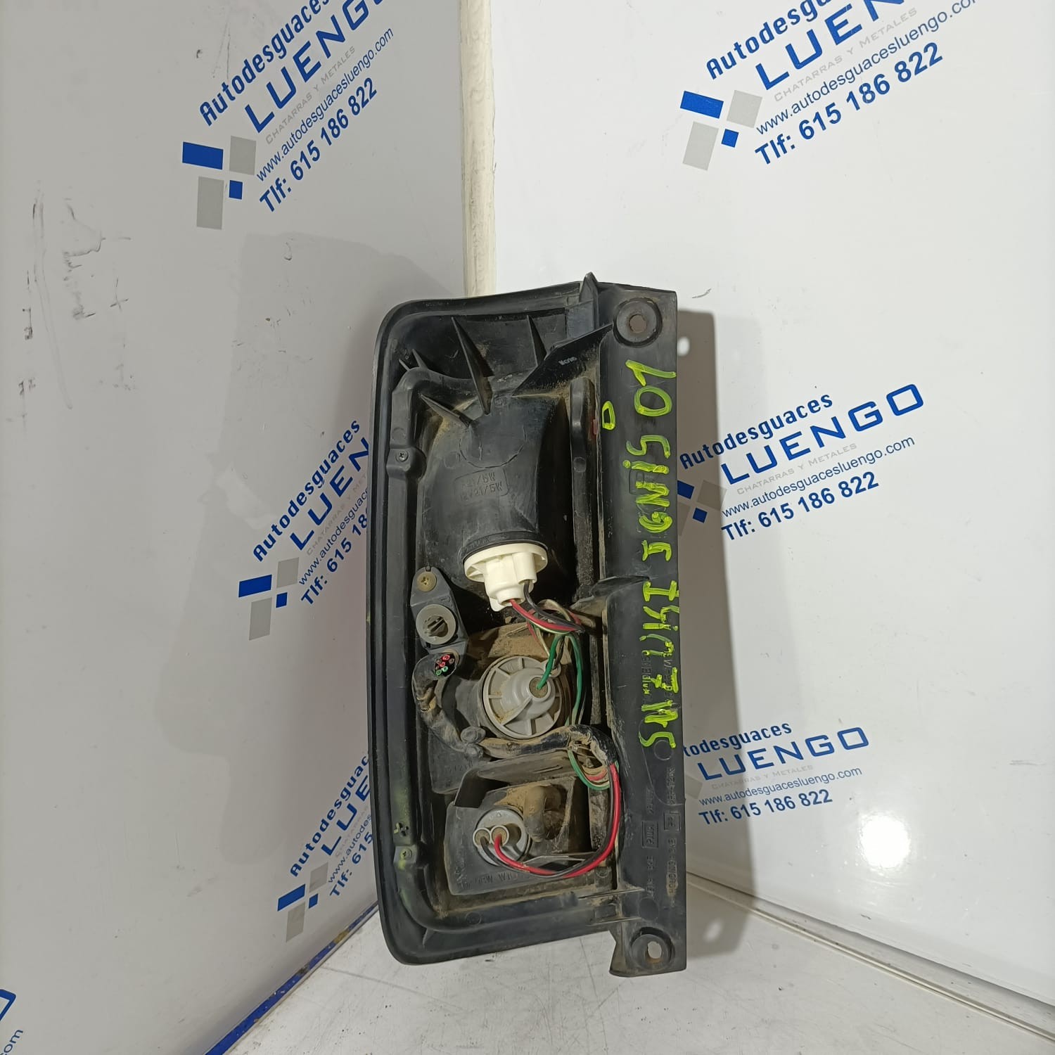 Piloto trasero derecho Suzuki Ignis 2002