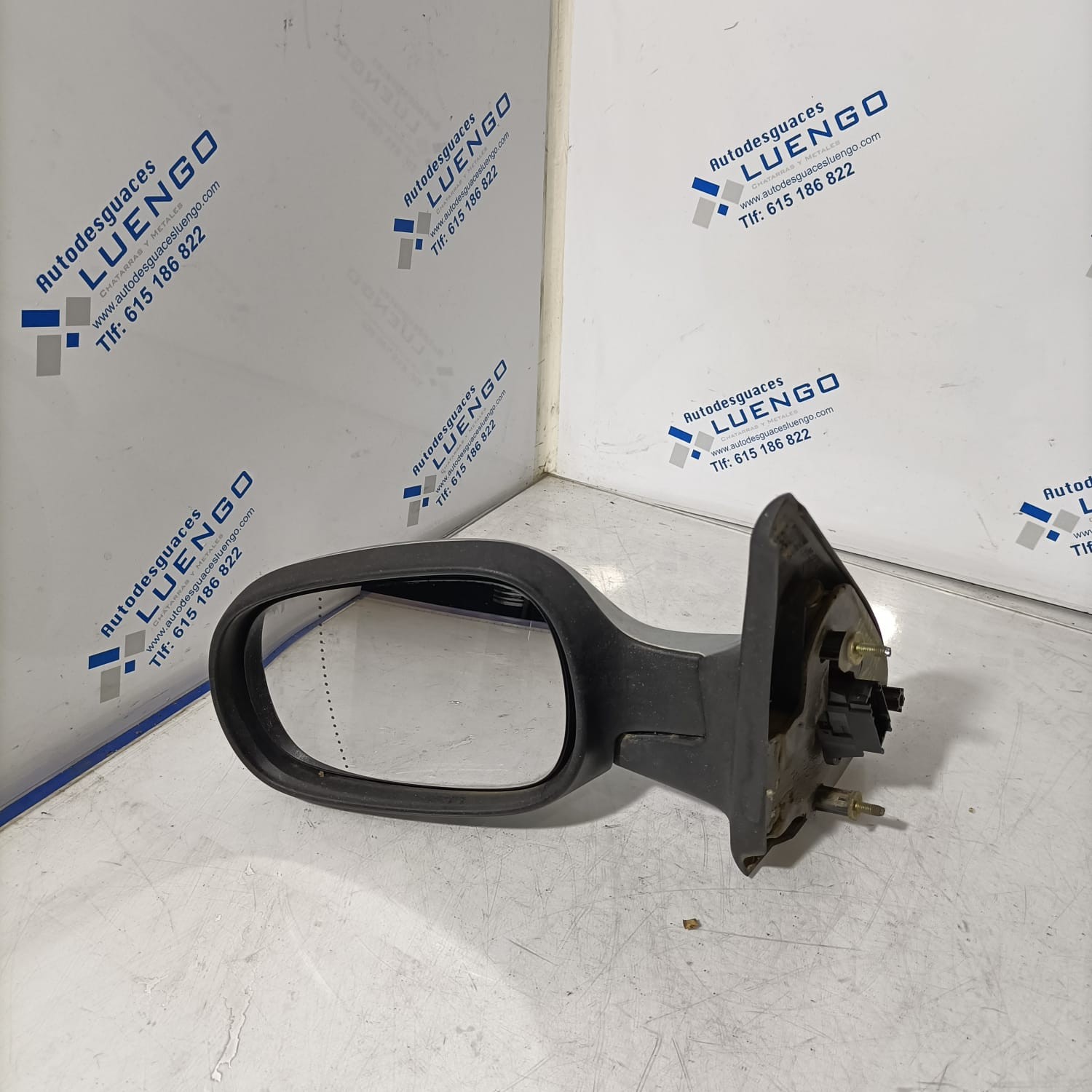 Retrovisor izquierdo Renault Megane 2002