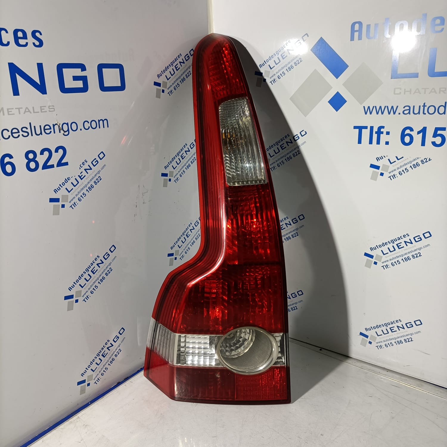 Piloto trasero izquierdo Volvo V50 2005