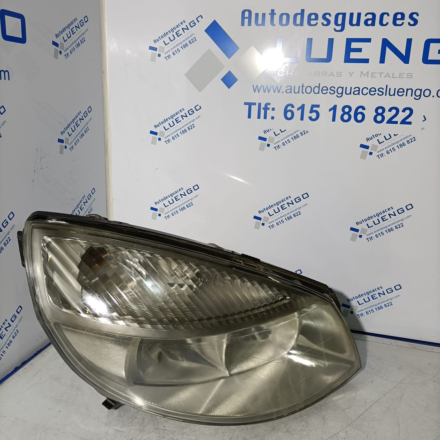 Faro delantero derecho Renault Scenic 2005
