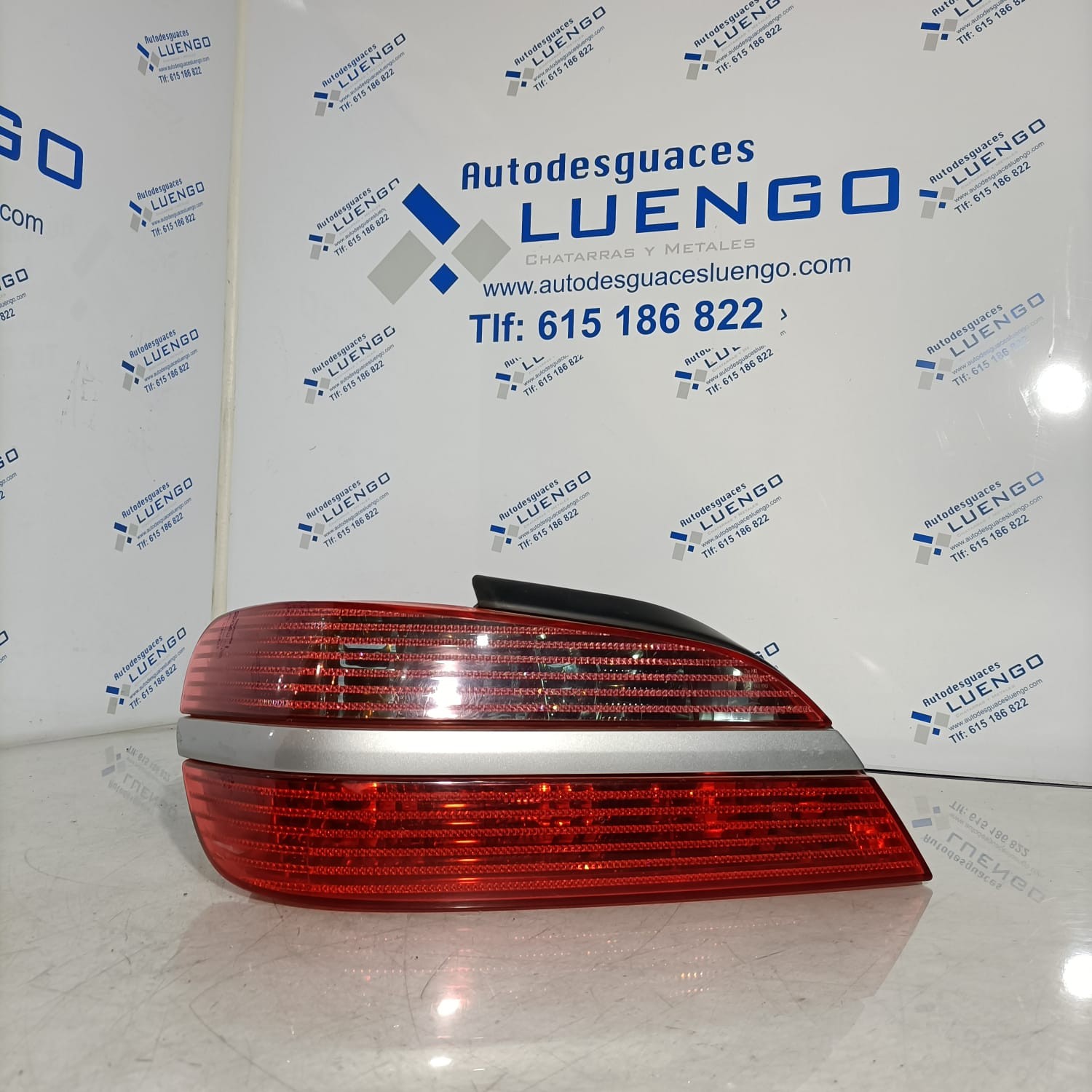 Piloto trasero izquierdo Peugeot 406 2000