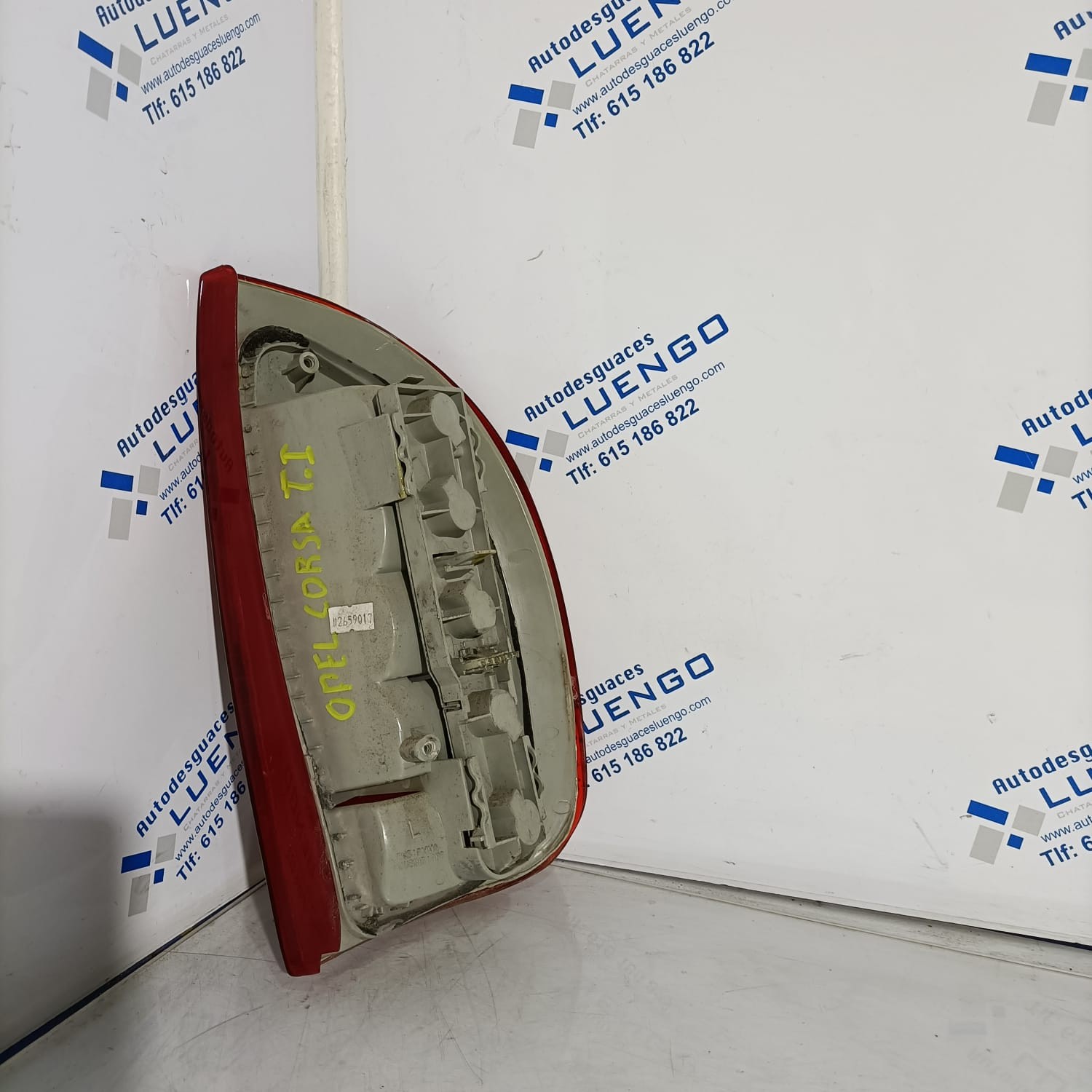Piloto trasero izquierdo Opel Corsa 1996