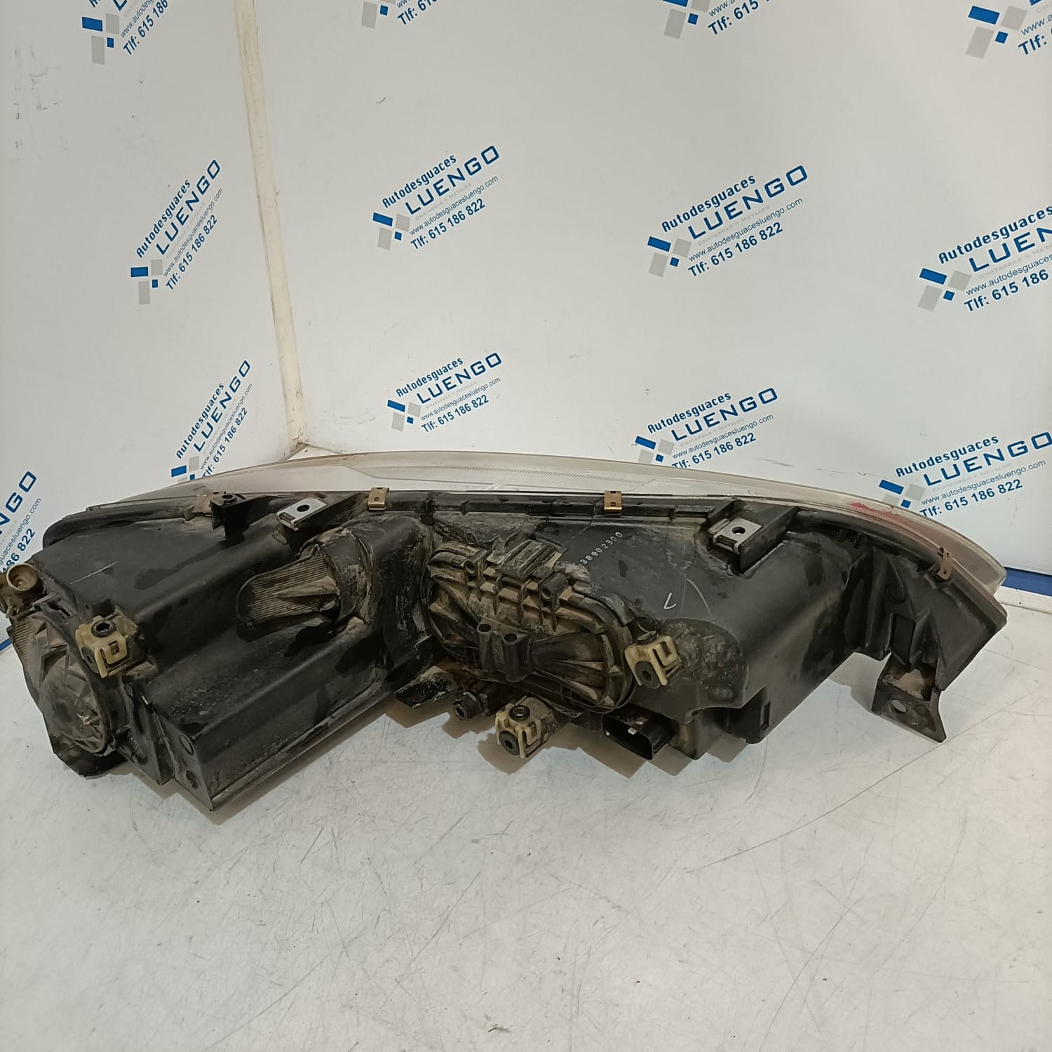 Faro delantero derecho Mazda 6 2004