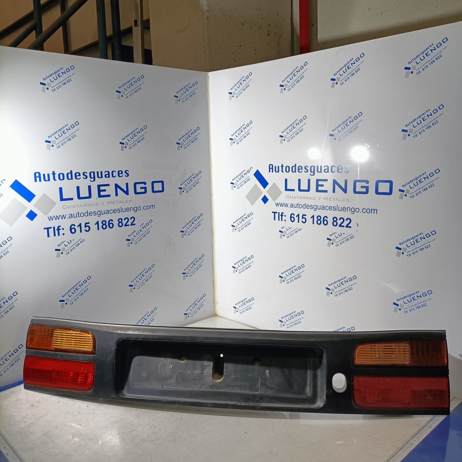 Pilotos traseros centrales Renault Laguna 1999