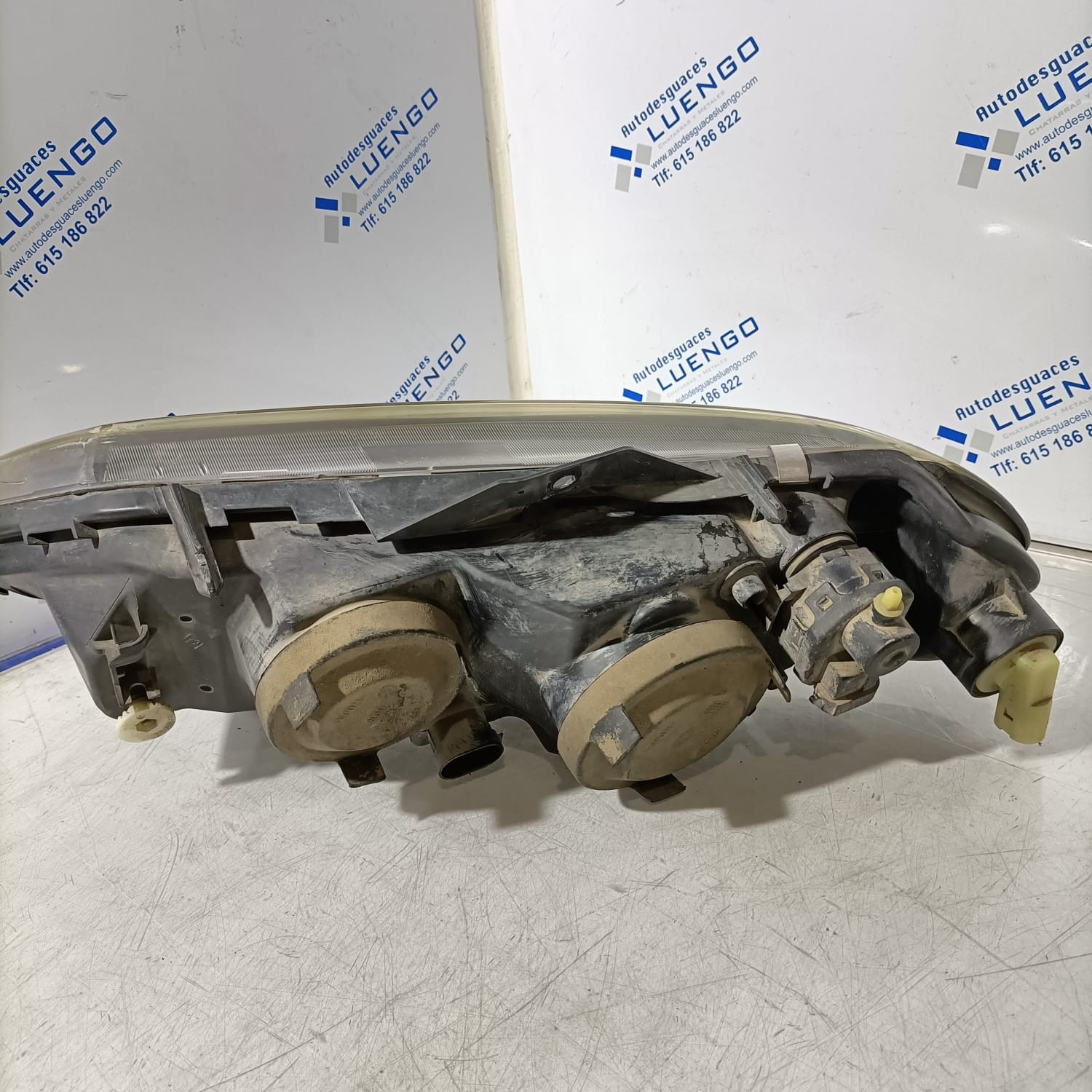 Faro delantero derecho Renault Laguna 1999