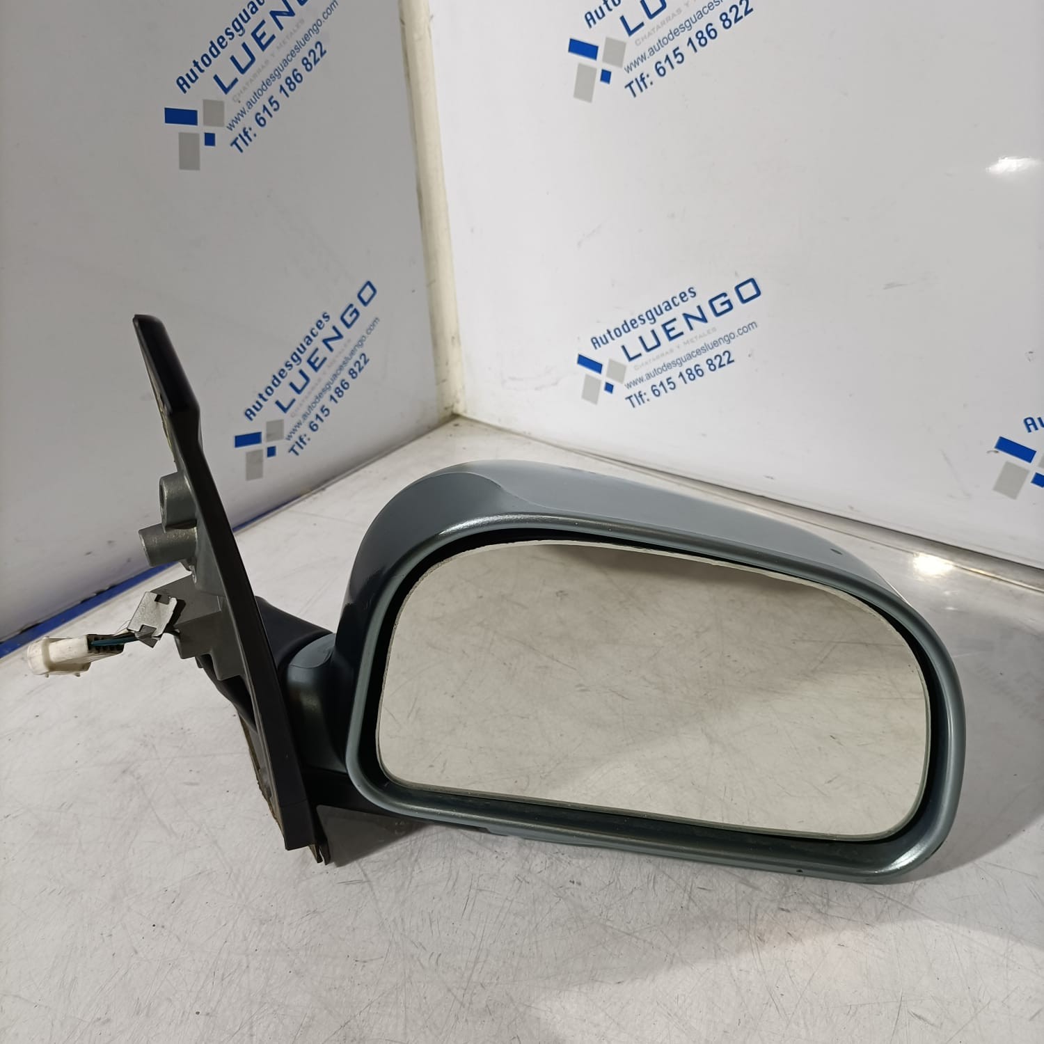 Retrovisor derecho Mitsubishi Space Star 2003