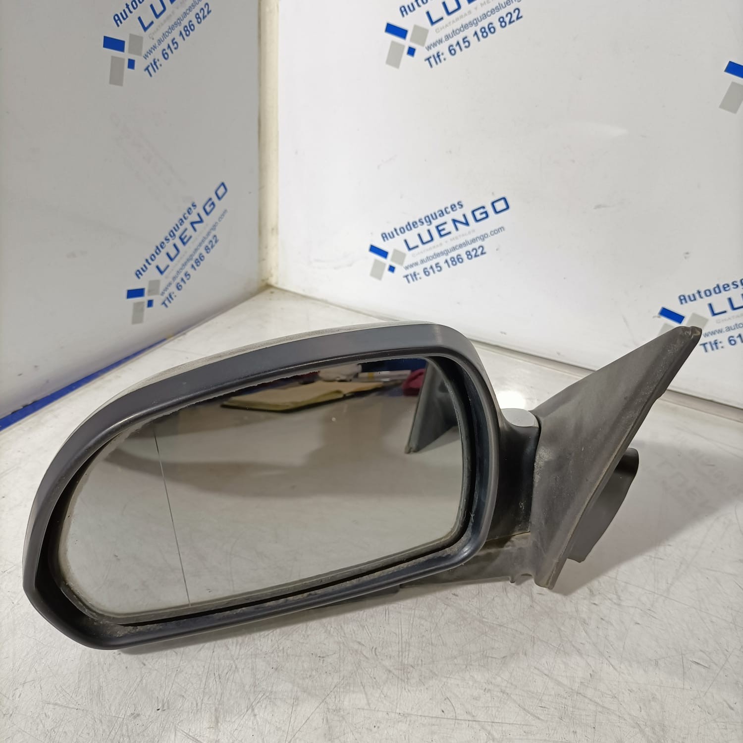 Retrovisor derecho Hyundai Elantra 2004