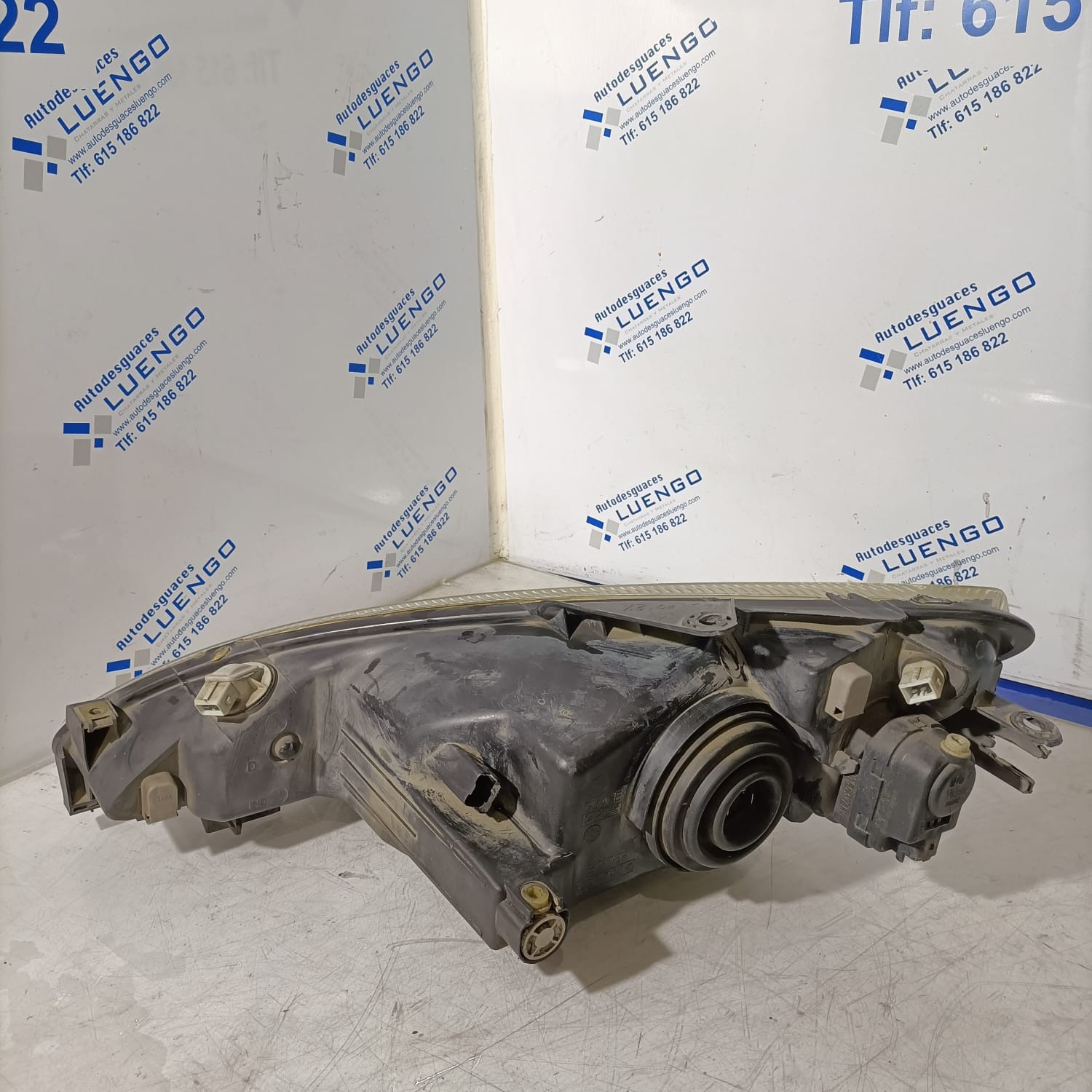 Faro delantero derecho Peugeot 206 2001