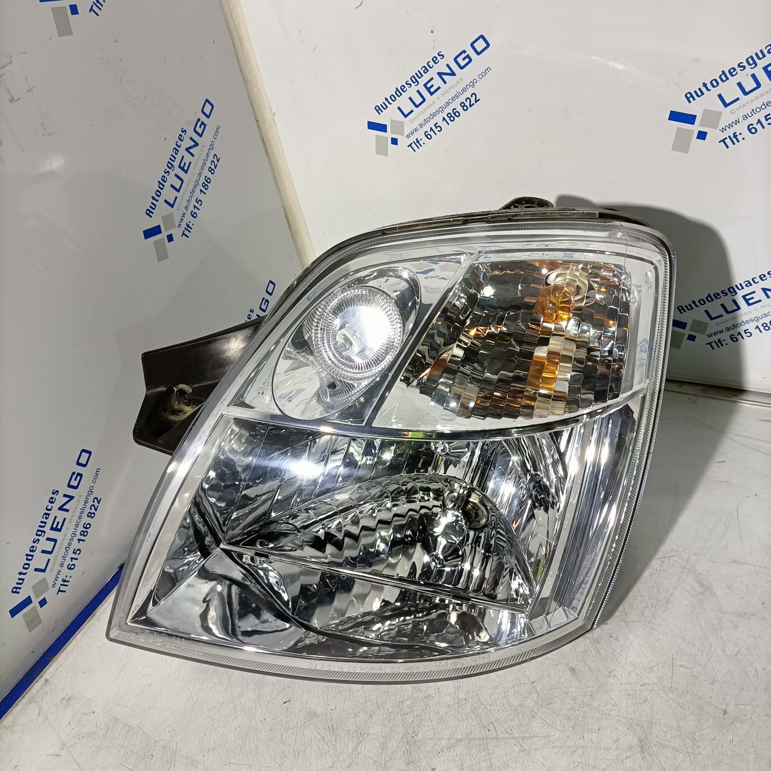 Faro delantero izquierdo Kia Picanto 2004