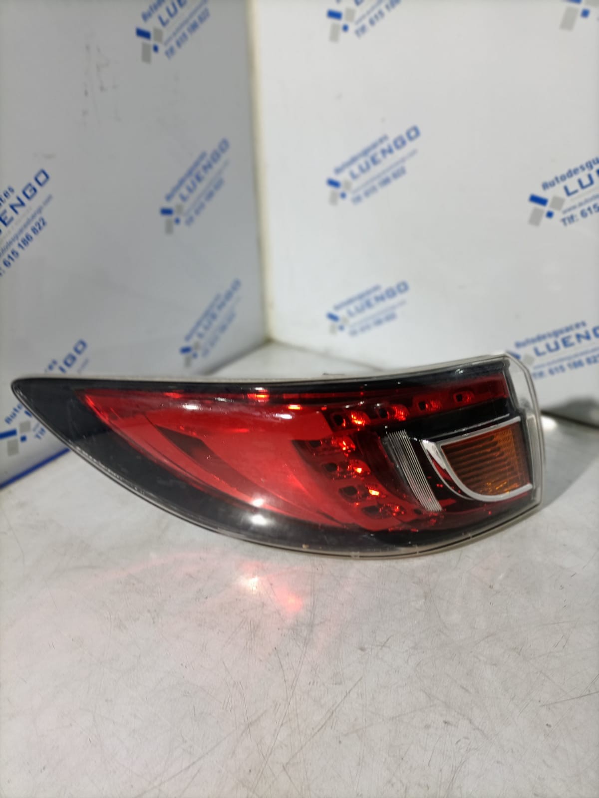 Piloto trasero izquierdo Mazda 6 2009