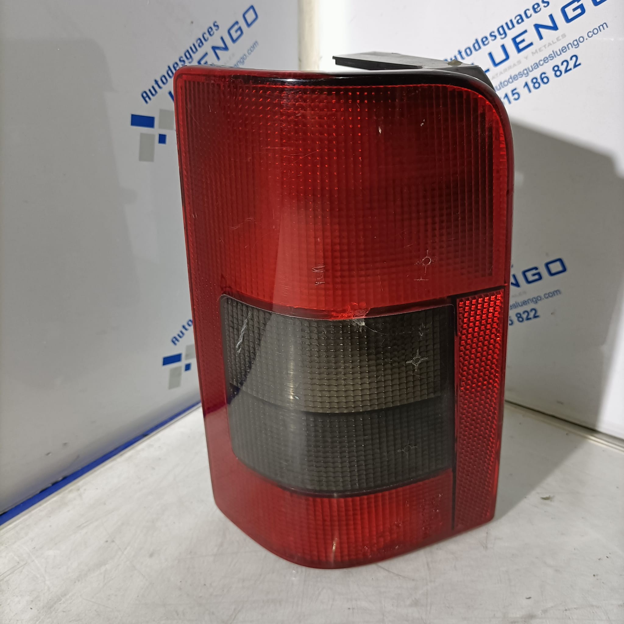 Piloto trasero izquierdo Citroen Berlingo 1997
