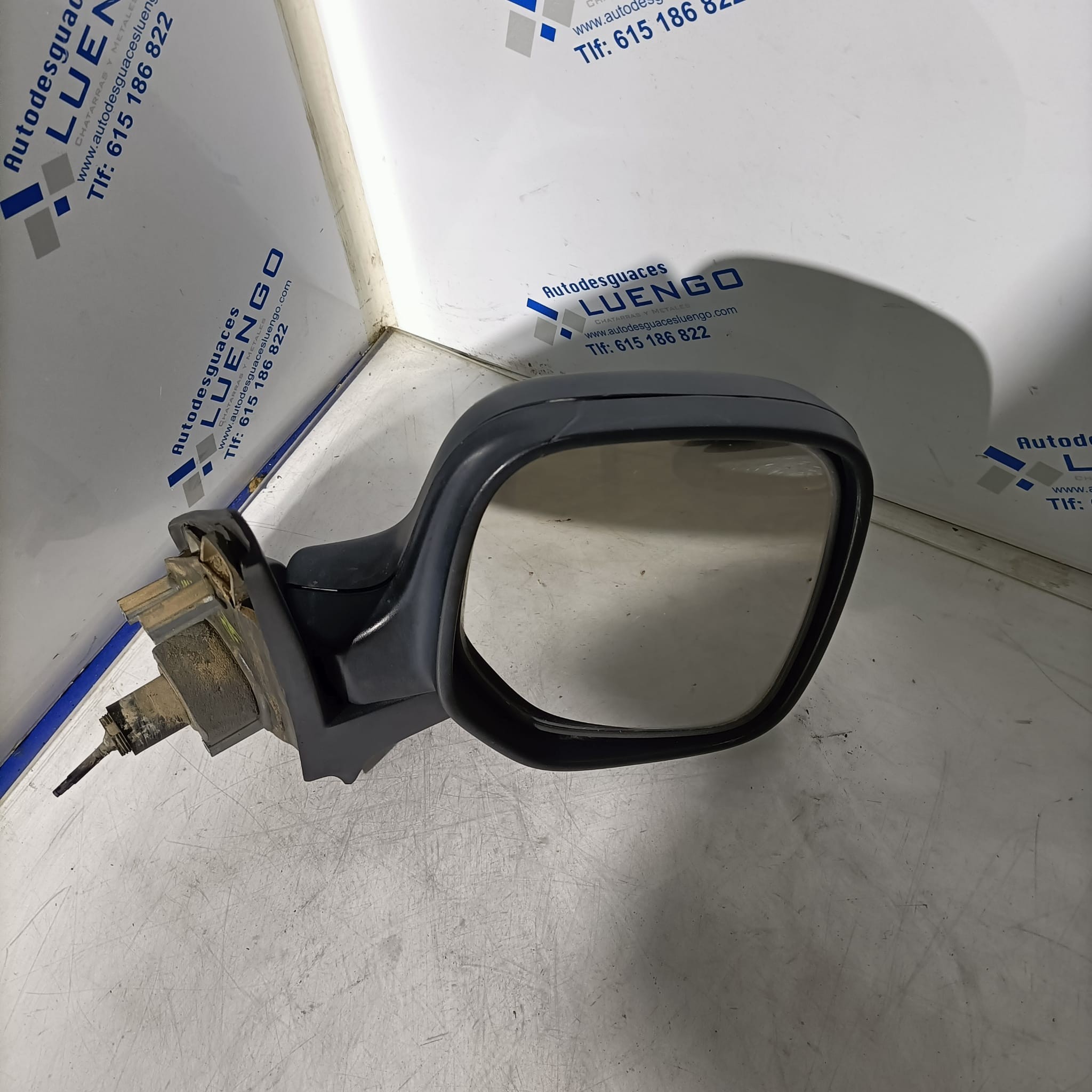 Retrovisor derecho Citroen Berlingo 1997