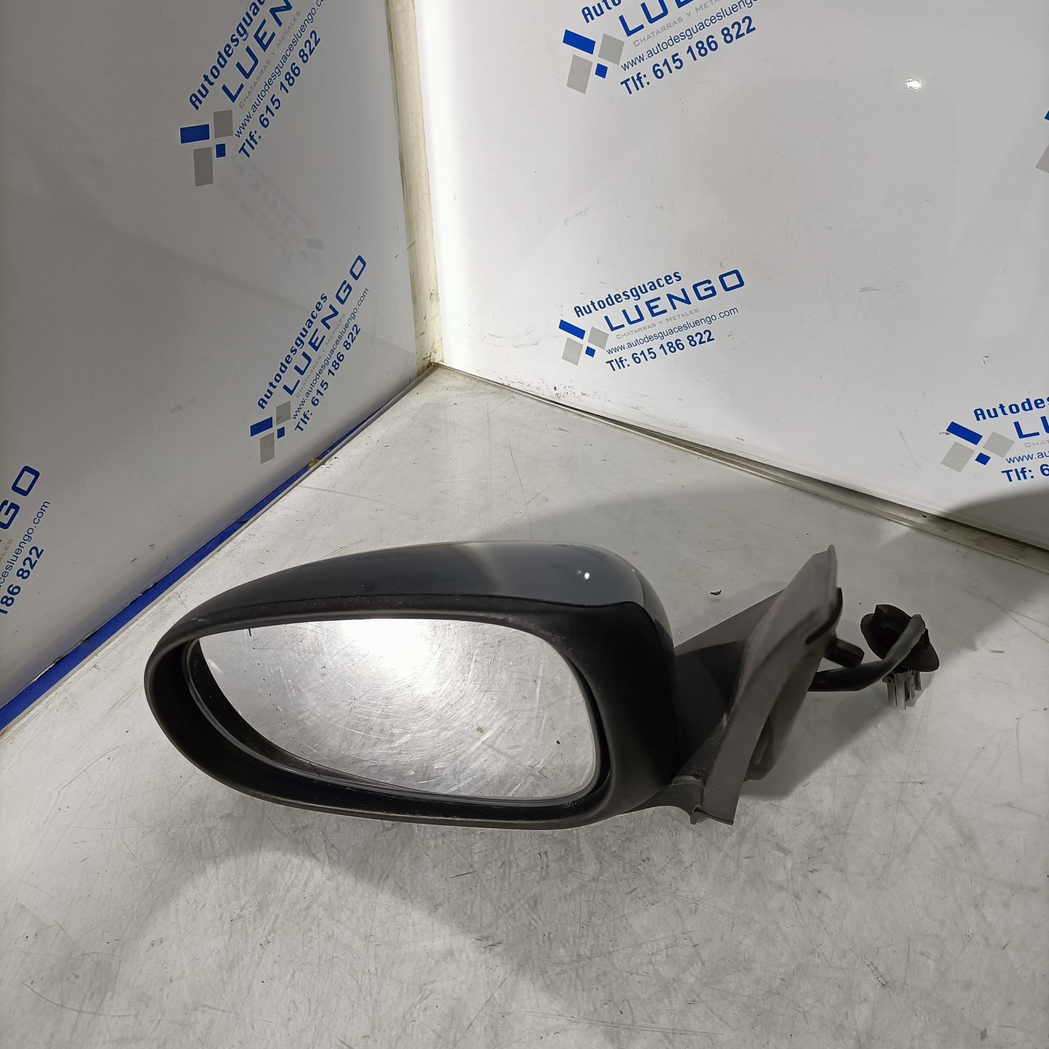Retrovisor izquierdo Nissan Almera 2006