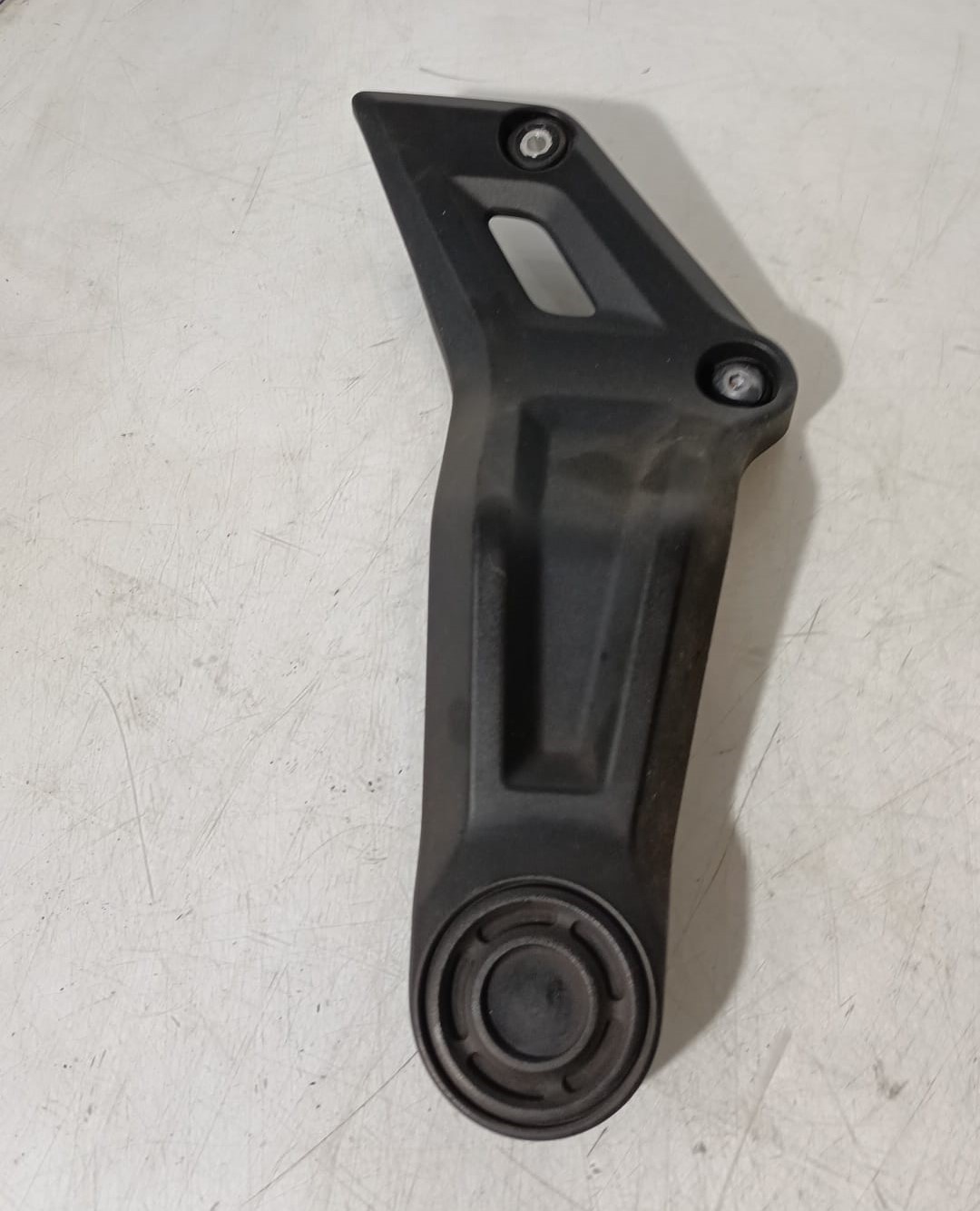 Protector chasis lado izquierdo Yamaha MT 07 Tracer 2018