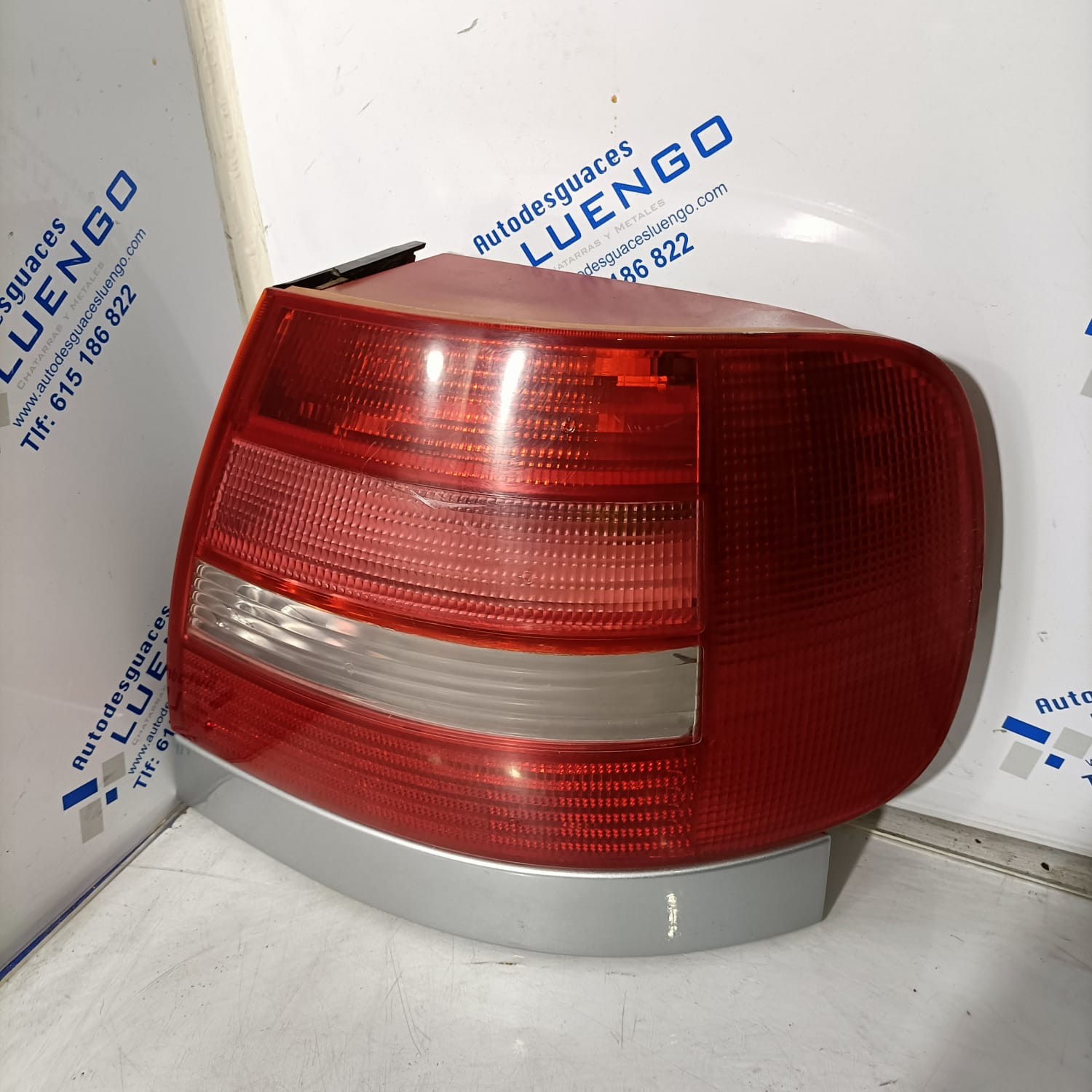 Piloto trasero derecho Audi A4 2005