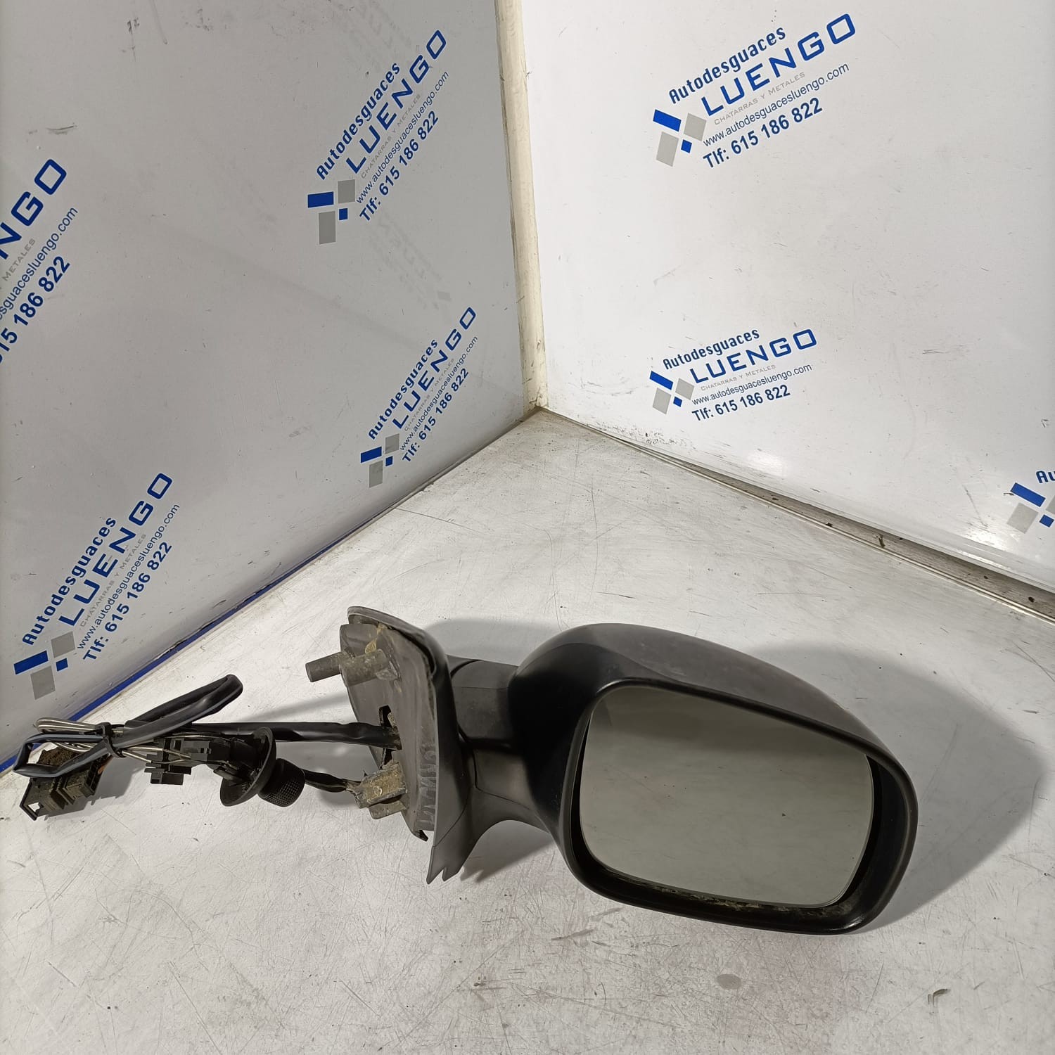 Retrovisor derecho Seat Córdoba 2002