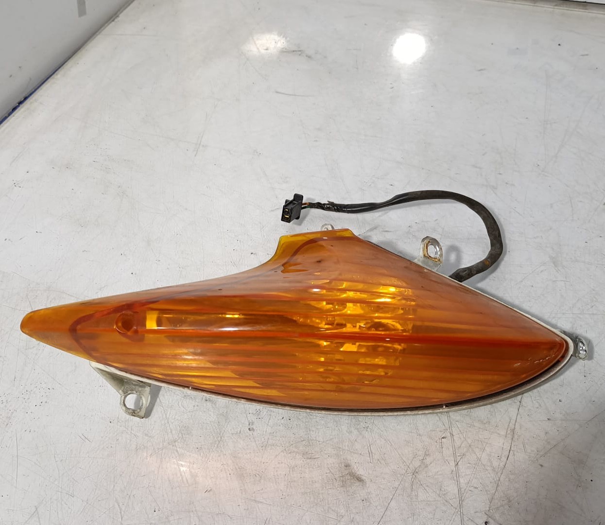Intermitente delantero izquierdo Honda Varadero 125 2006