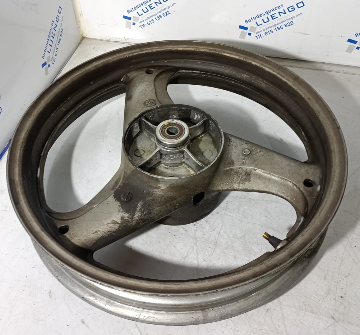 Llanta trasera Honda Varadero 125 2006
