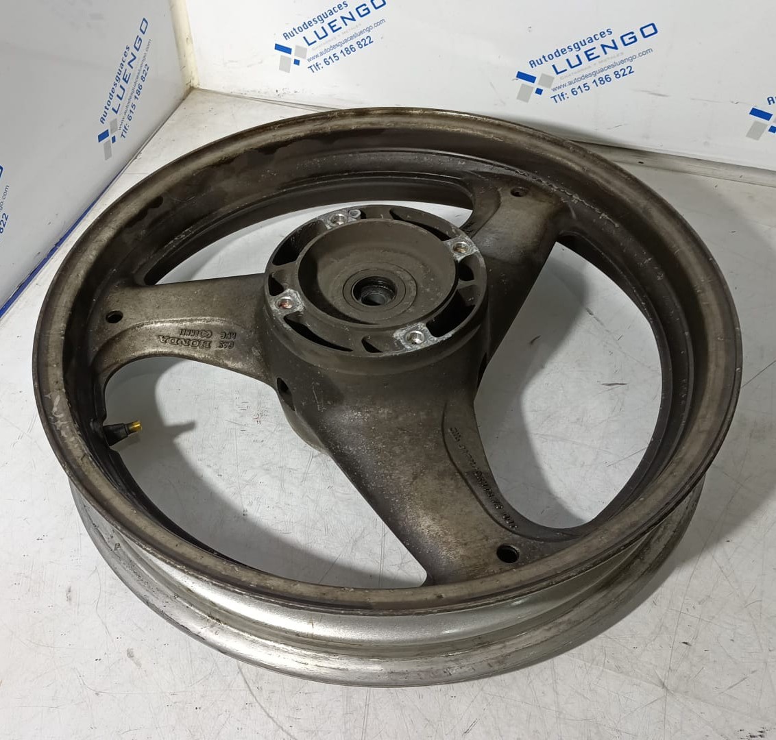 Llanta trasera Honda Varadero 125 2006