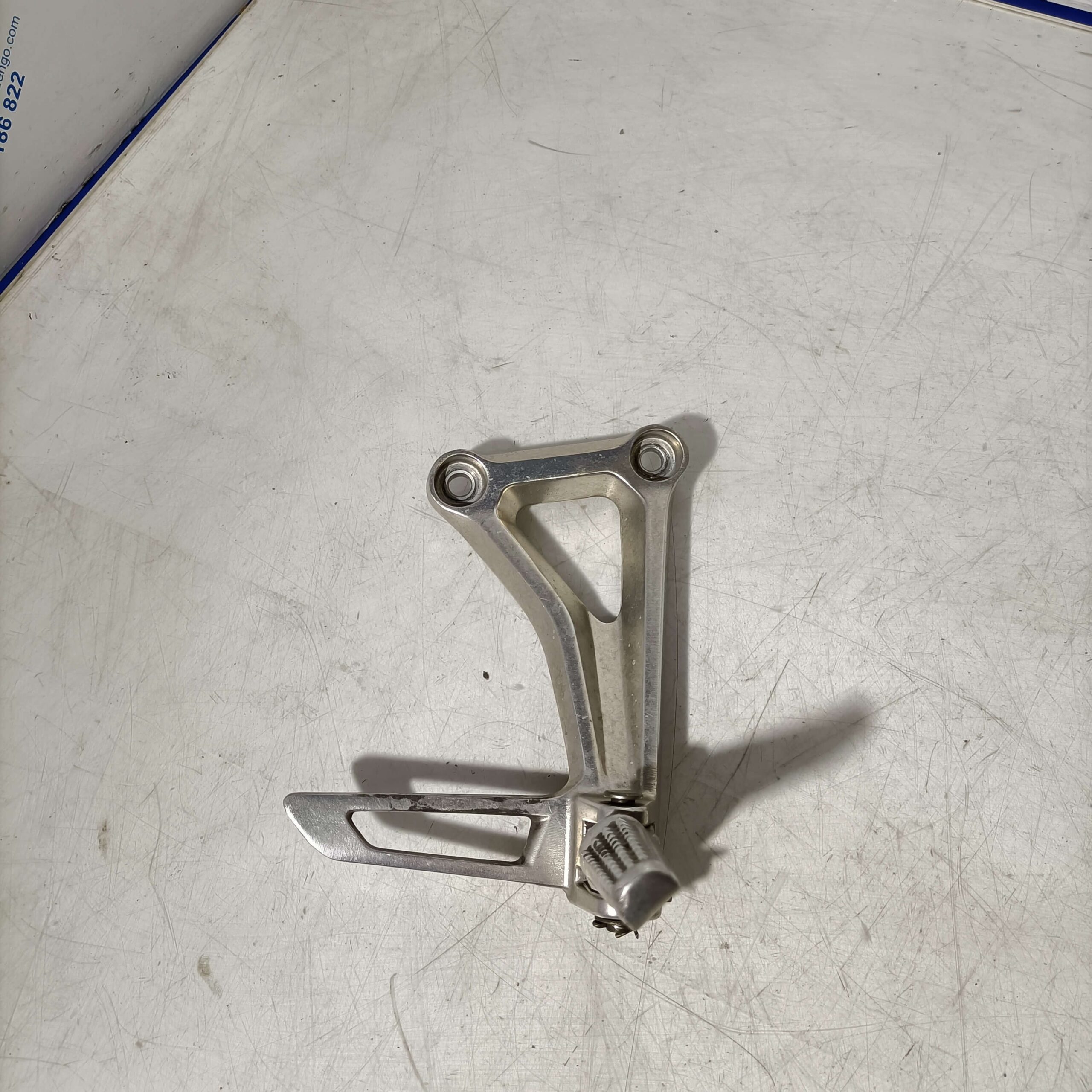 Estribera trasera derecha Honda CB 650 F 2014