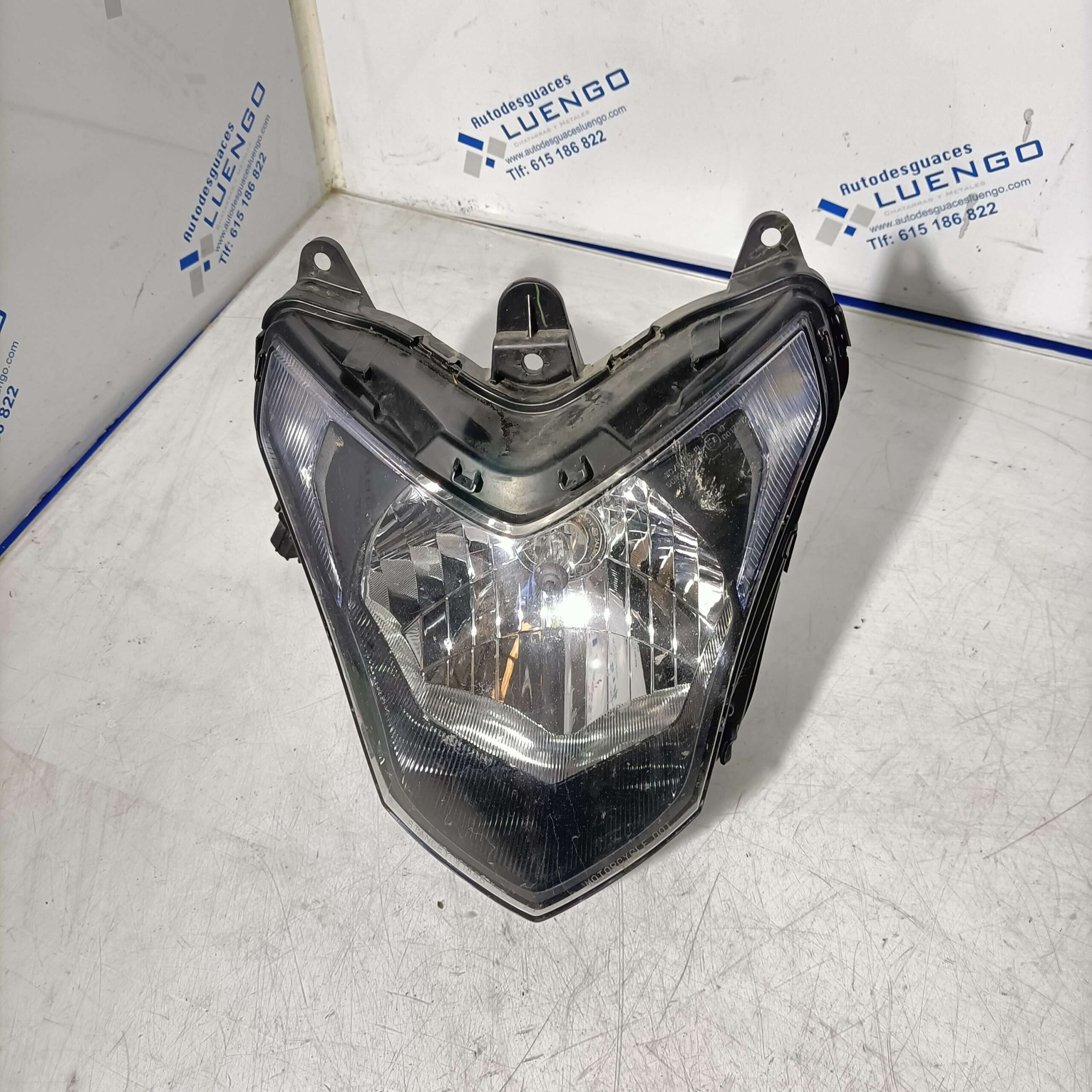 Faro Honda CB 650 F 2014