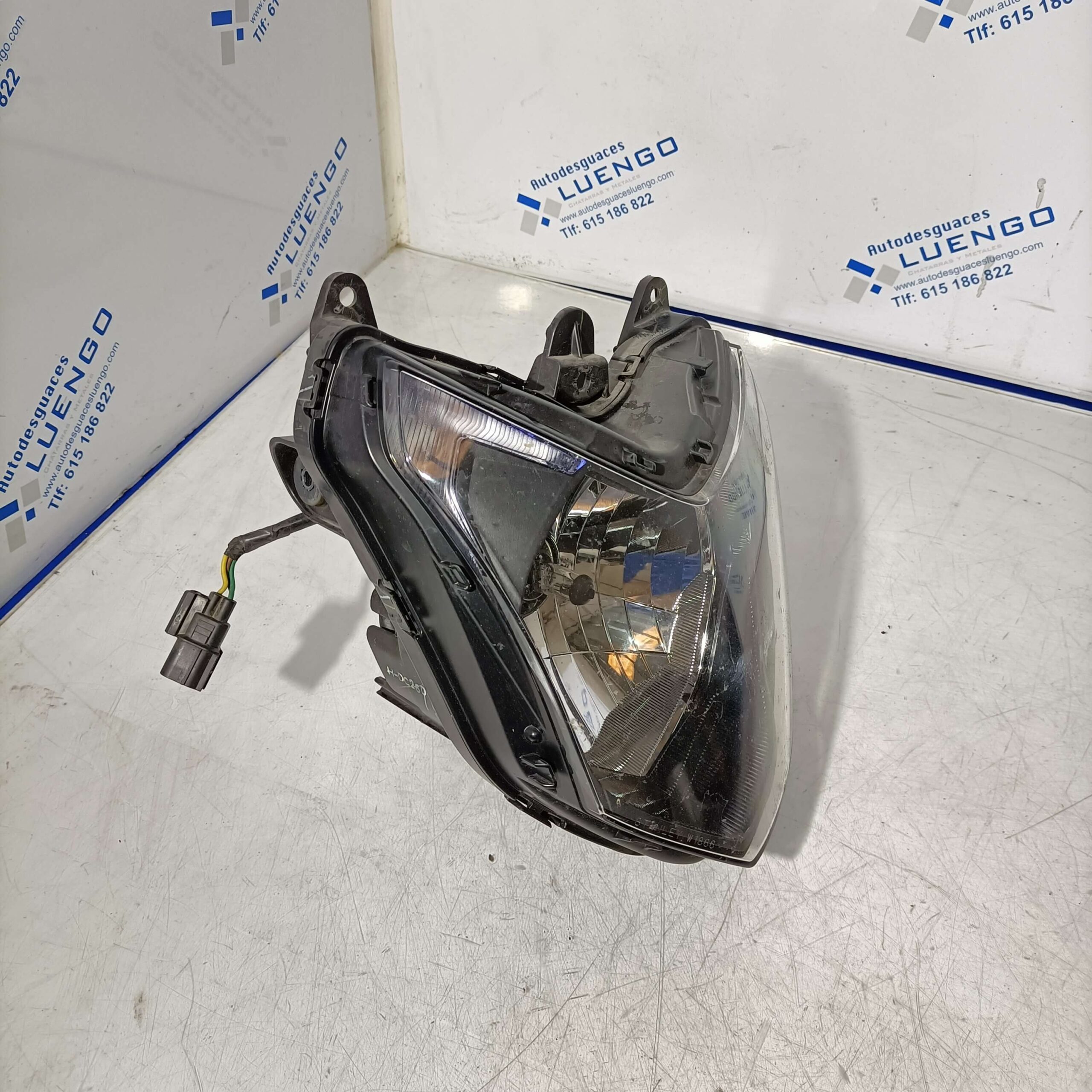 Faro Honda CB 650 F 2014