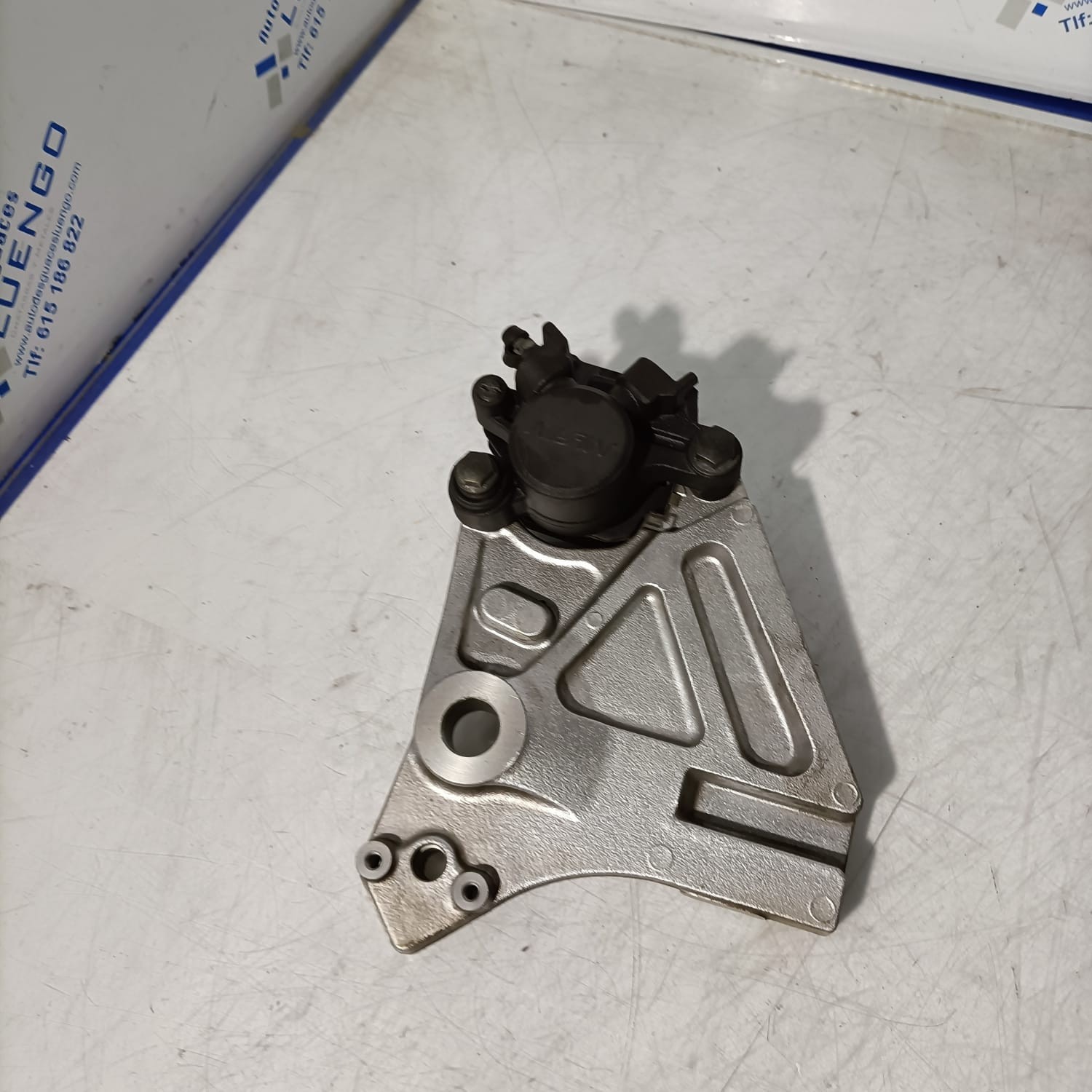 Pinza de freno trasera Kawasaki Z800 2016