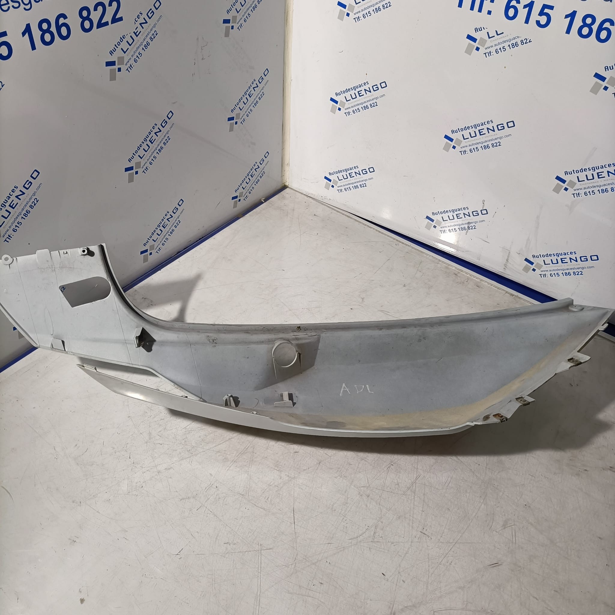 Lateral trasero izquierdo Sym Joymax 300i ABS 2018