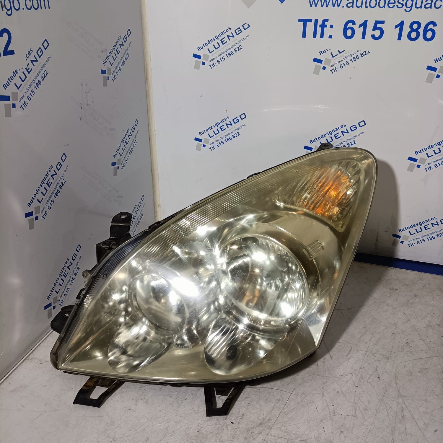 Faro izquierdo Toyota Corolla Verso 2008